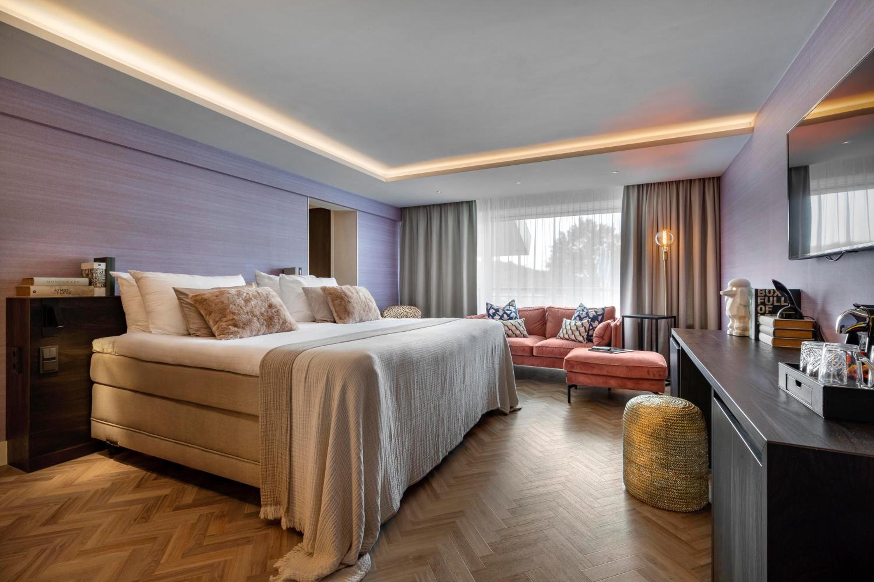 Suite with Spa Bath