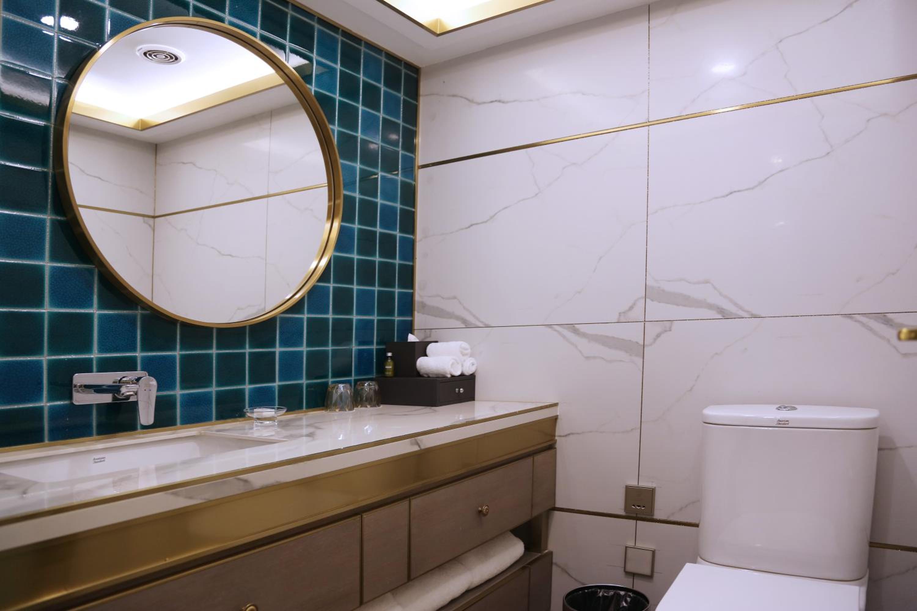 Deluxe Queen Room - Photo 4