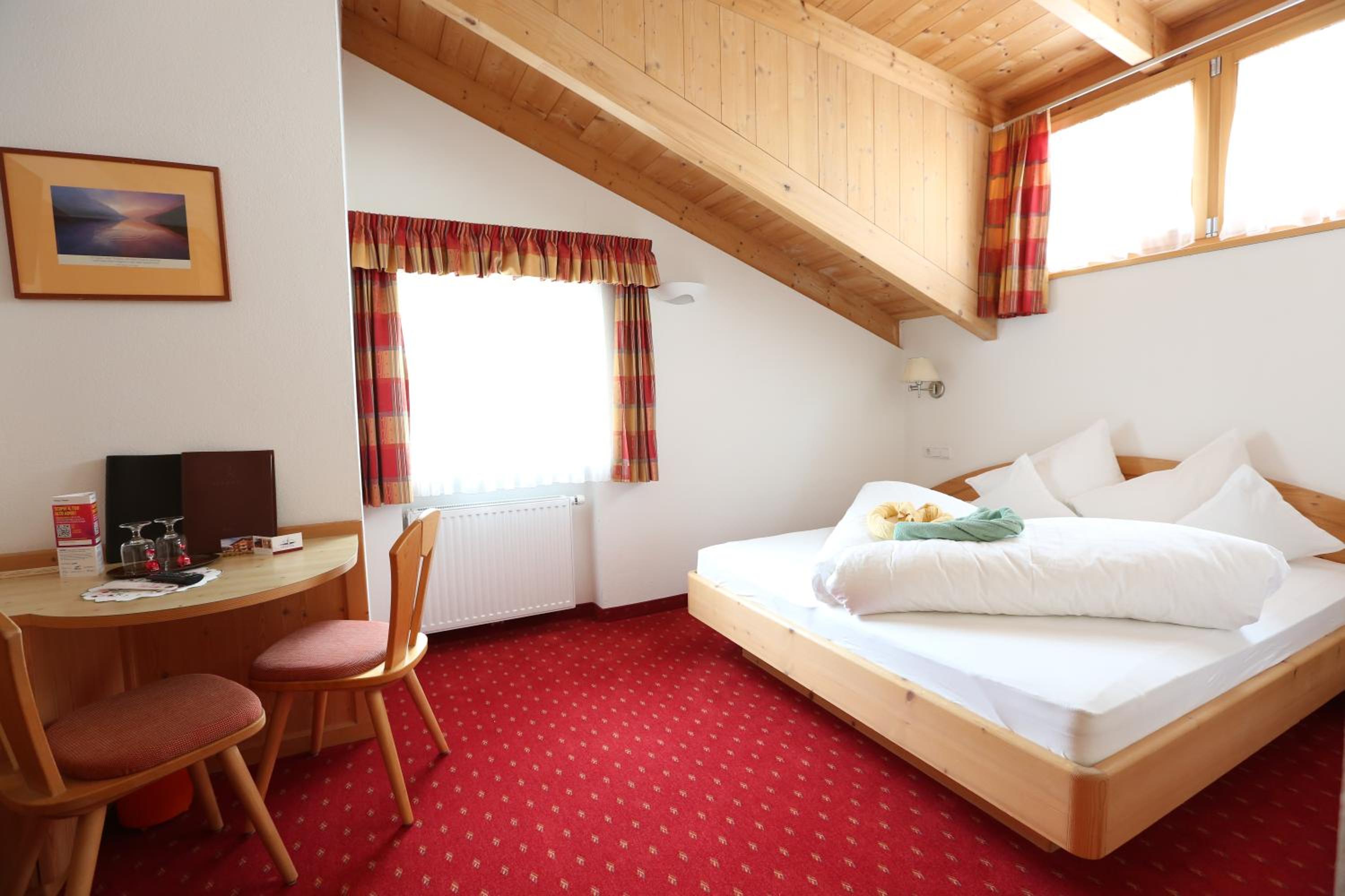 Standard Double Room Without Balcony photo 2