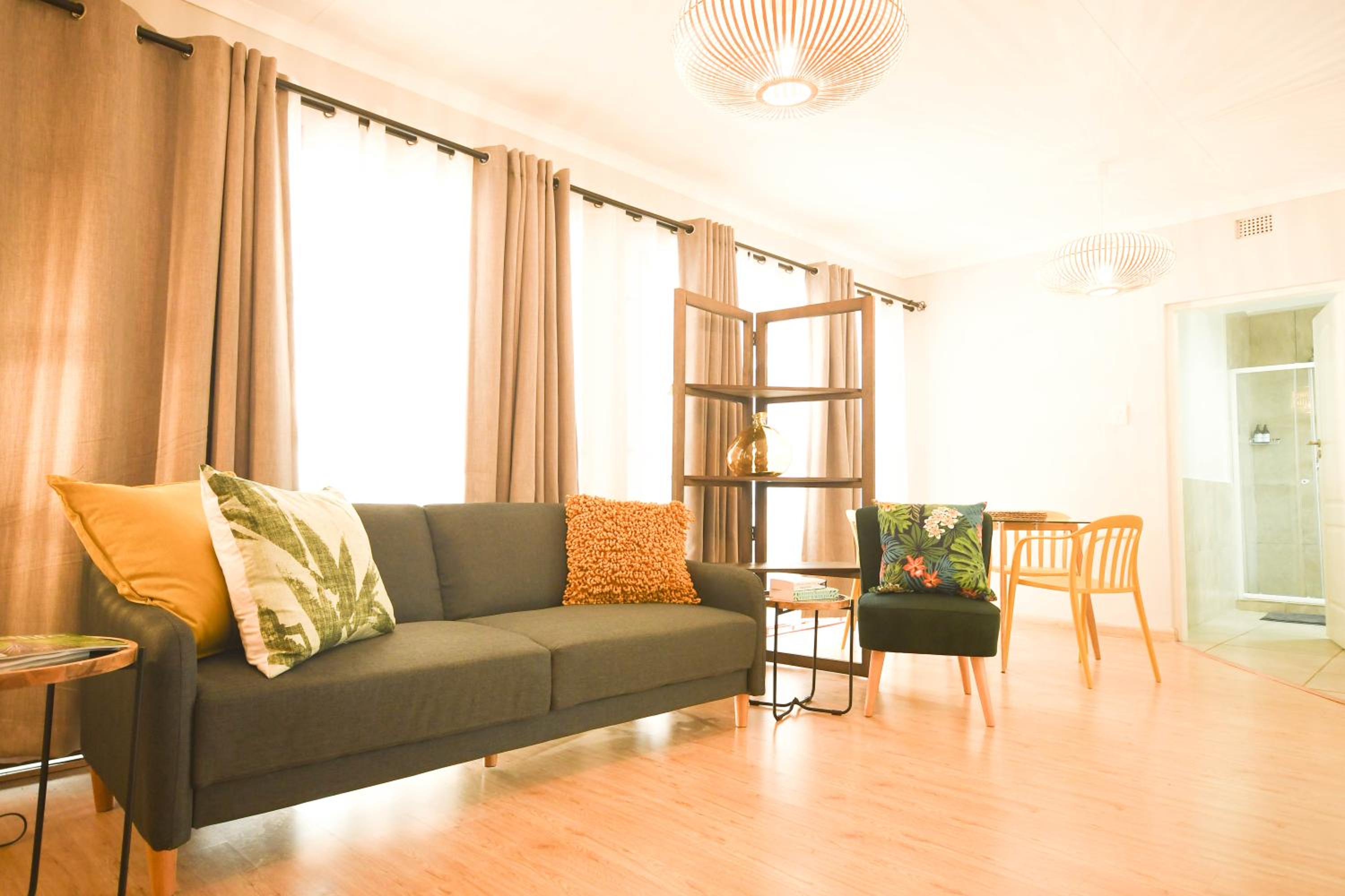 King Studio with Sofa Bed