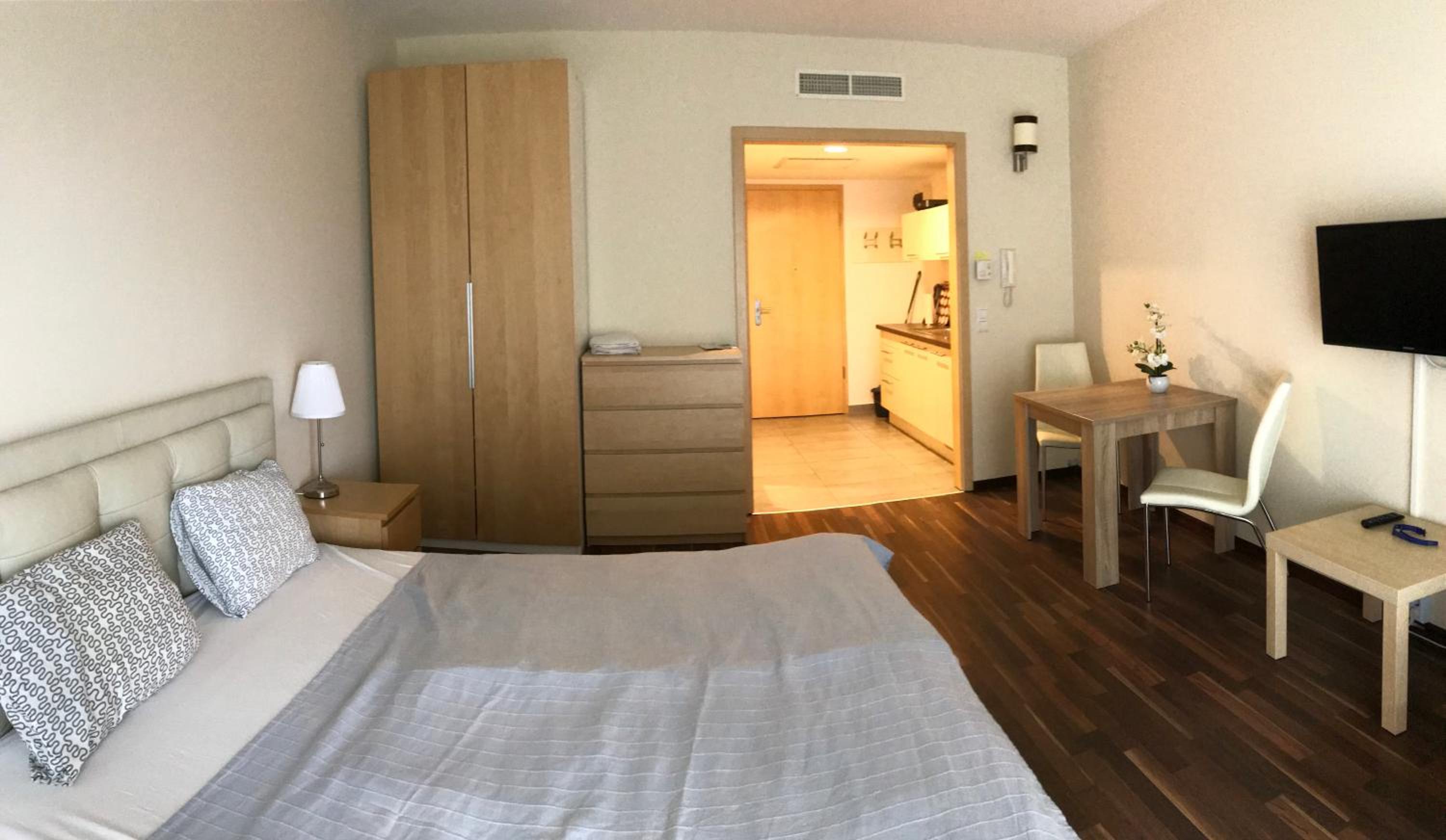 Studio Apartment With Lake View photo 1