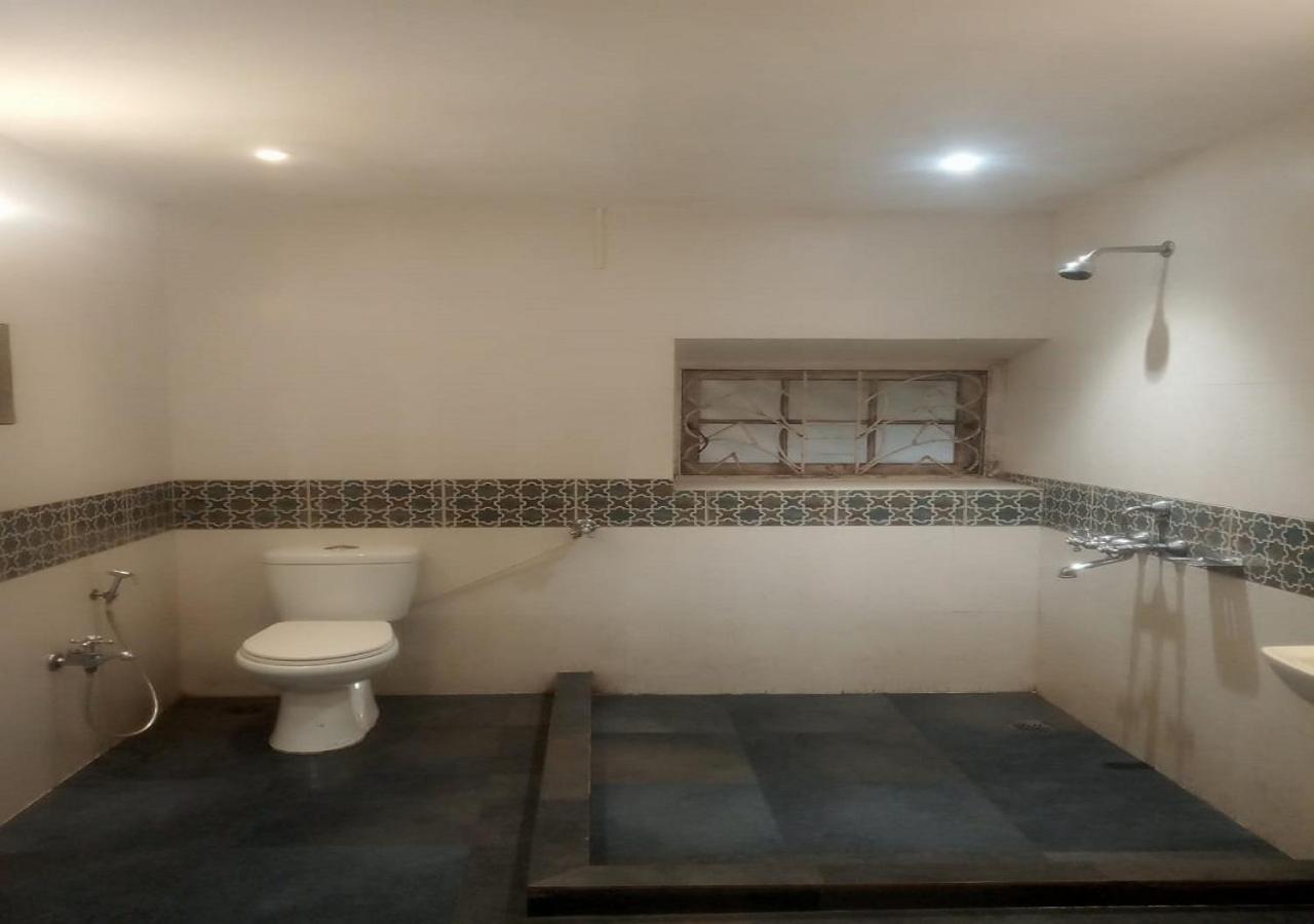 Heritage Family Room with Pool View - Photo 2