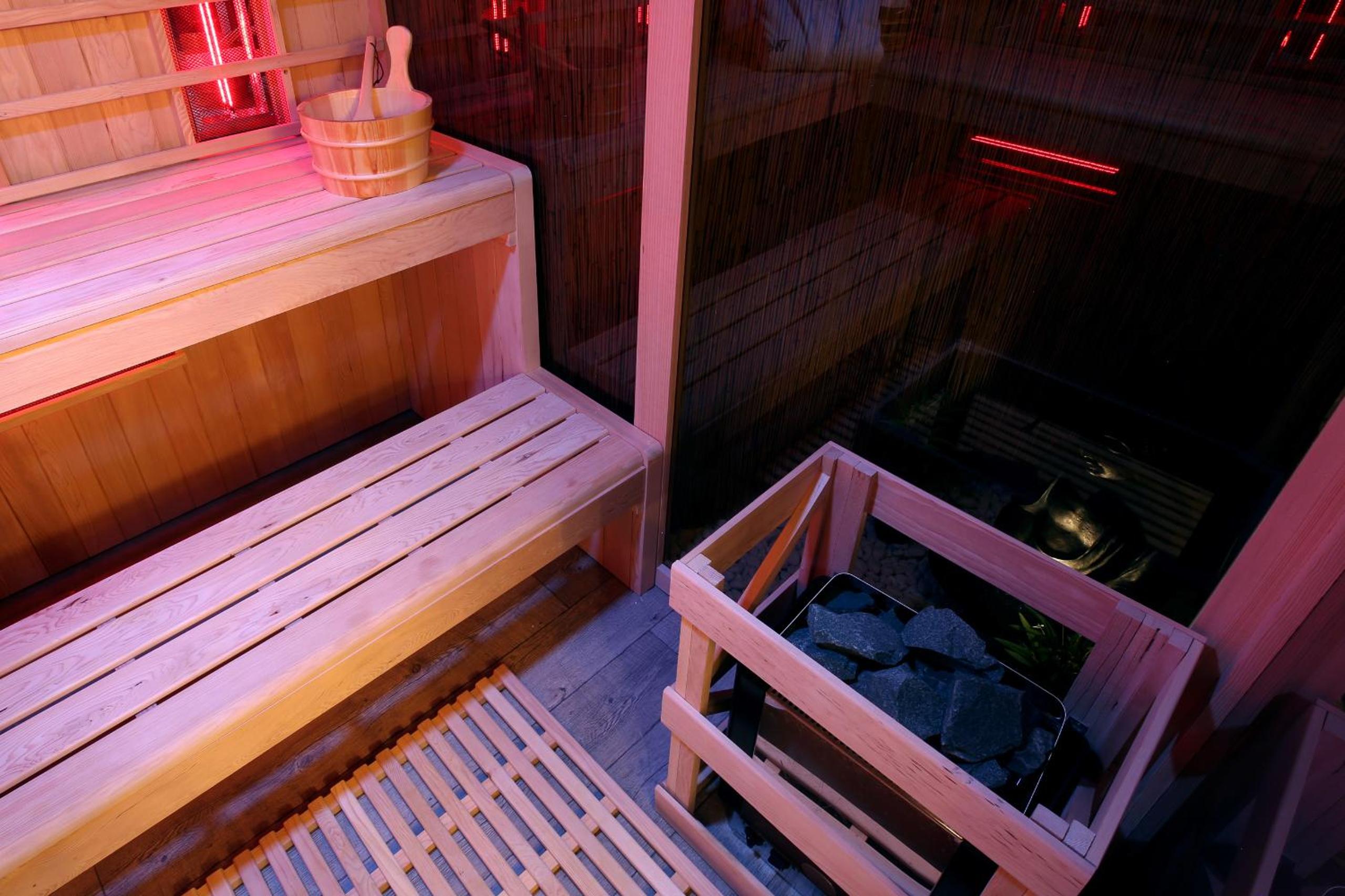 Apartment with Sauna photo 2