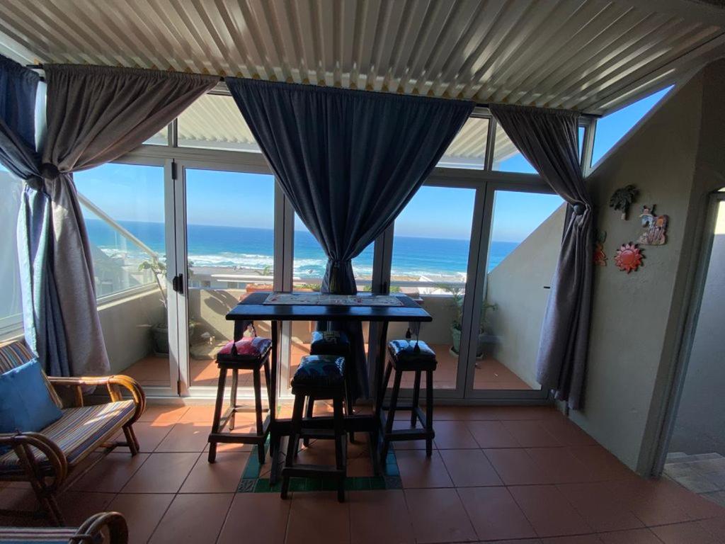 Apartment with Sea View photo 2