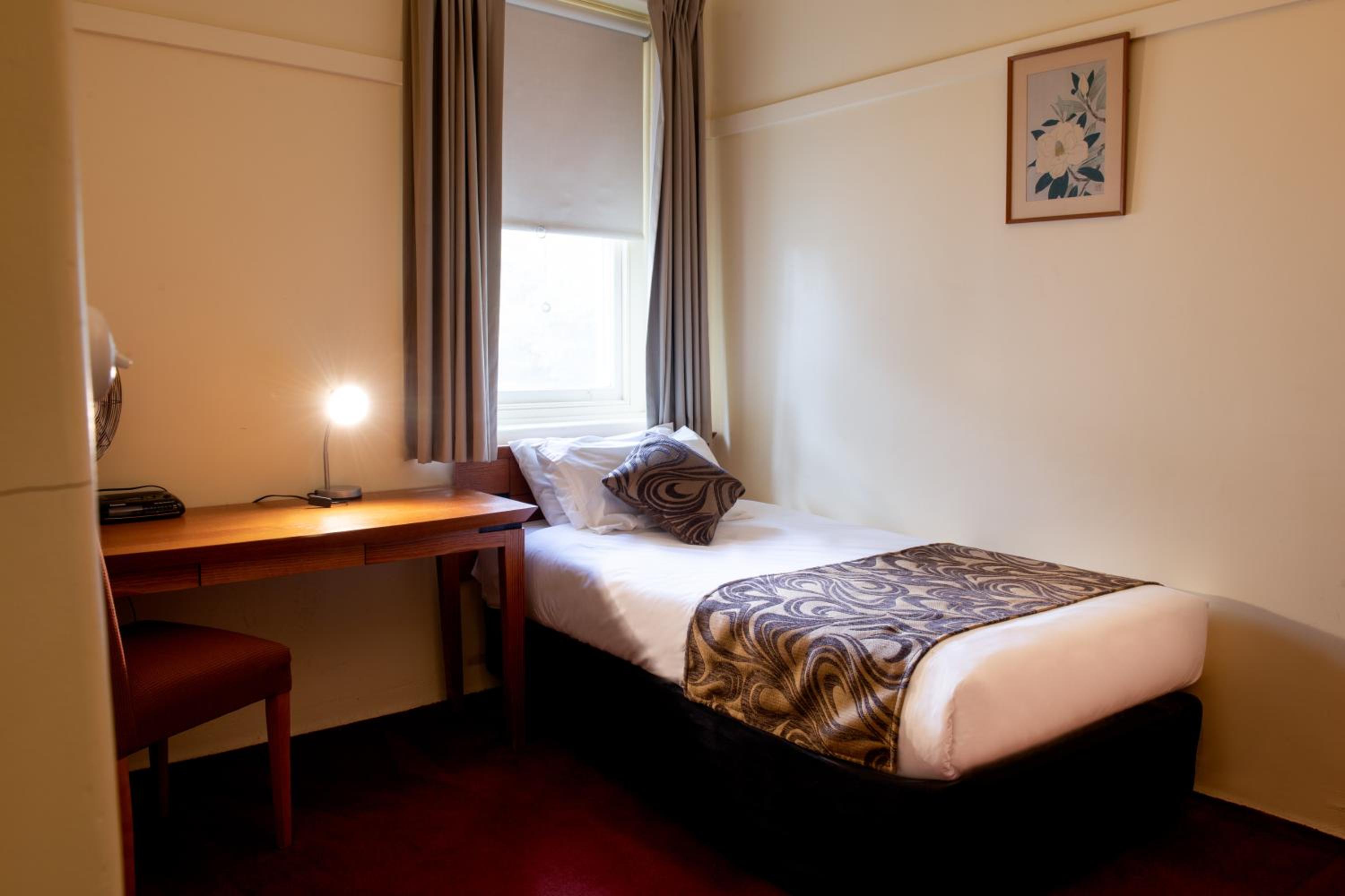 Two Bedroom Twin Room - Photo 2