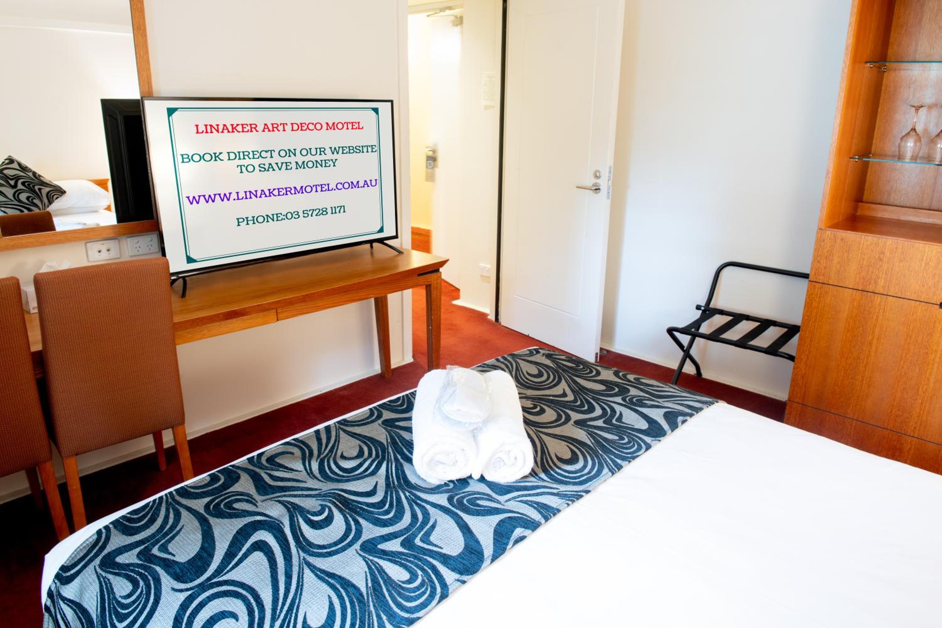 Deluxe Queen Suite - Photo 4
