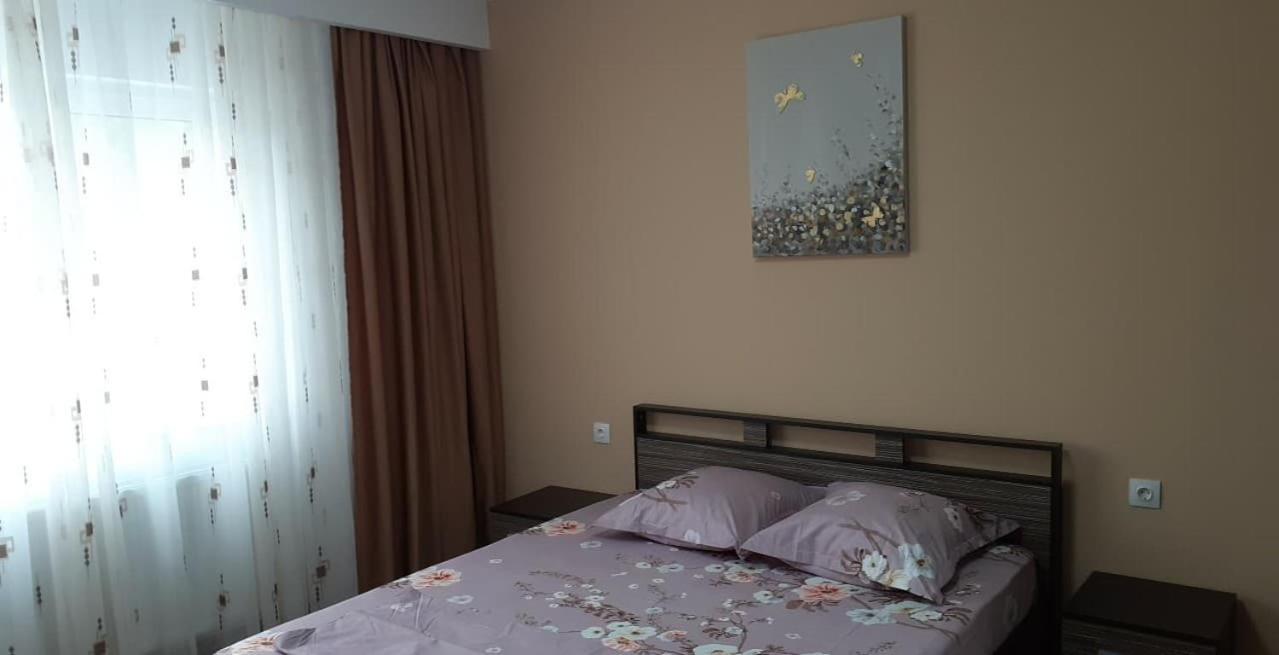 One-Bedroom Apartment - Photo 10