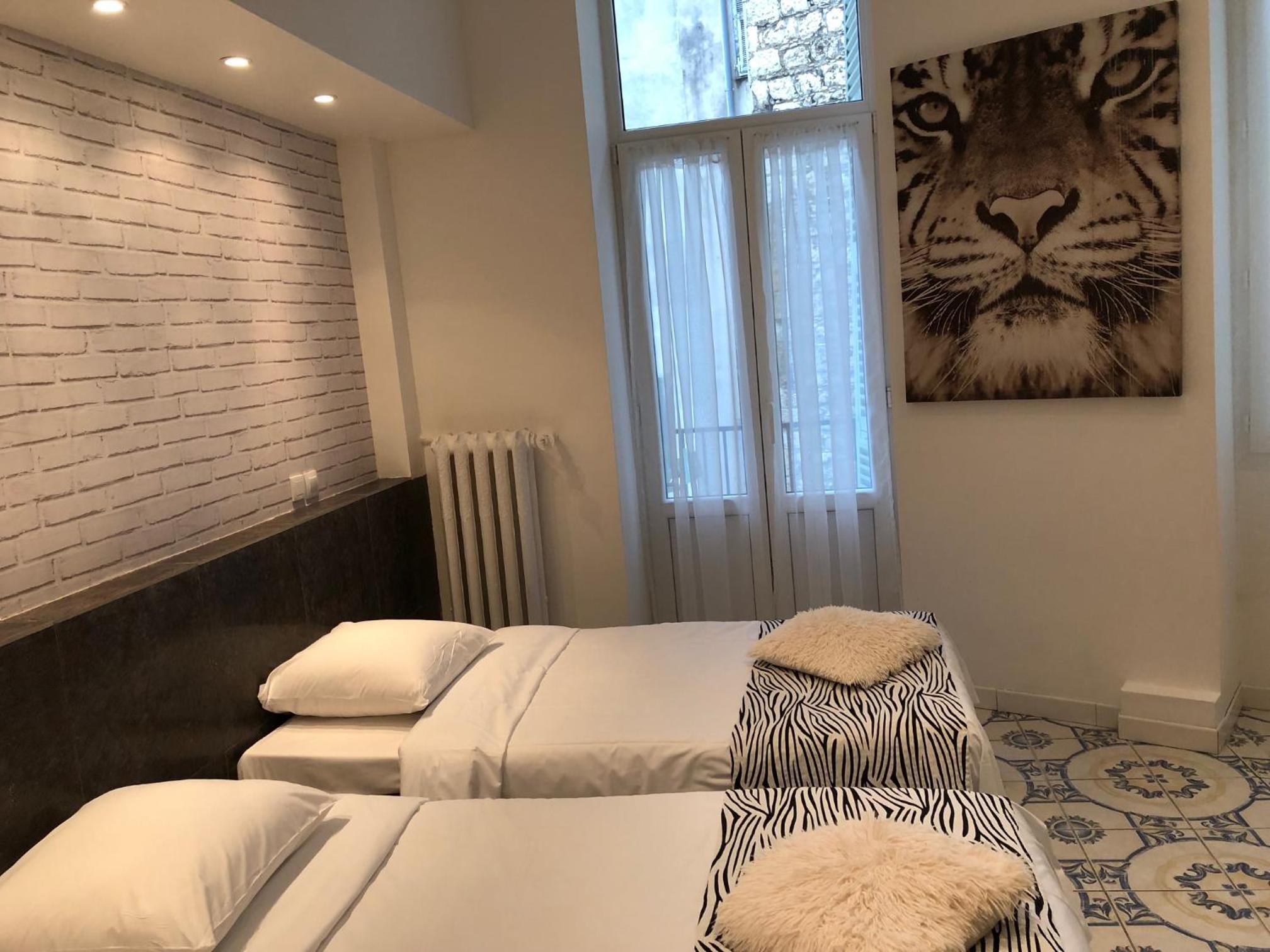 Quadruple Room - Photo 2