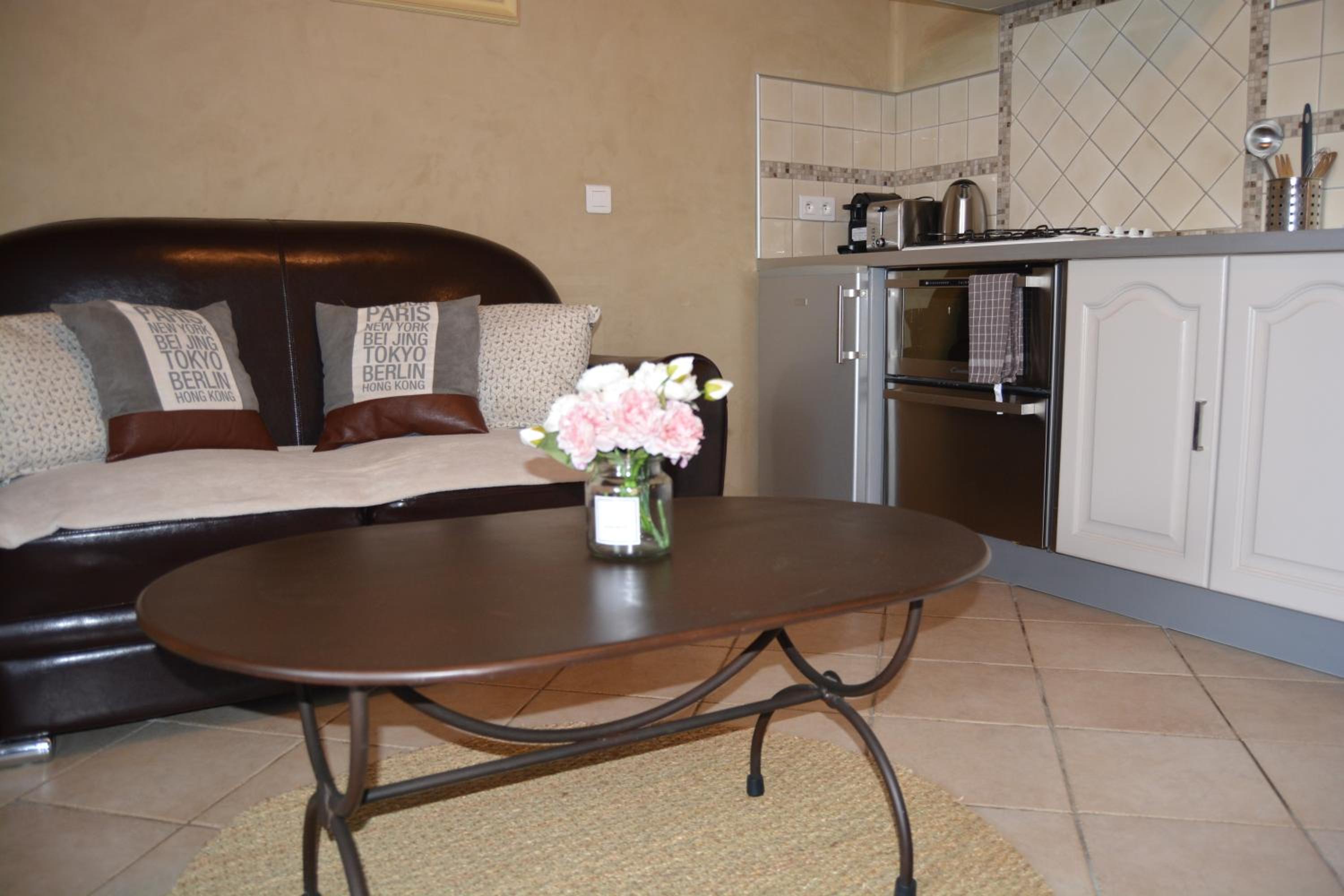 Apartment with Garden View photo 2