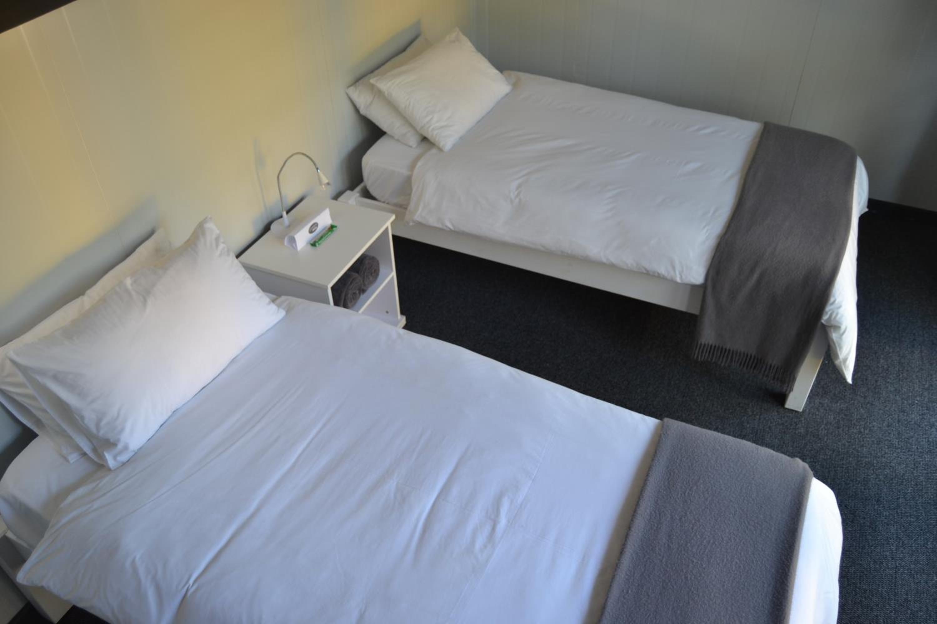 Twin Room - Photo 10