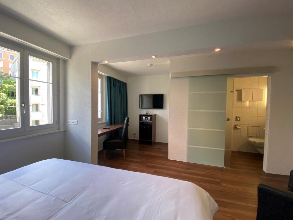 Junior Suite Hillside