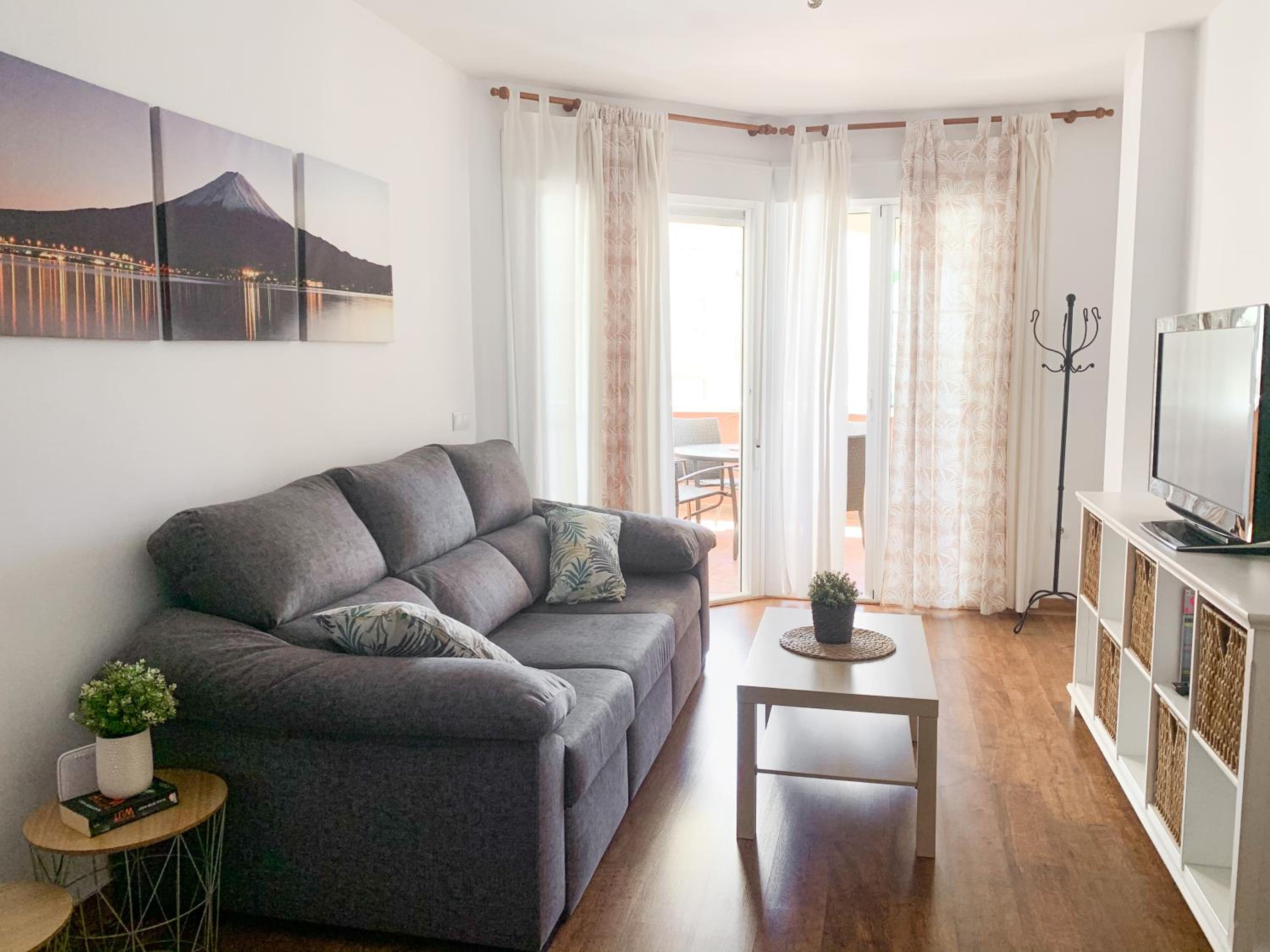 Apartamento con vista a la piscina
