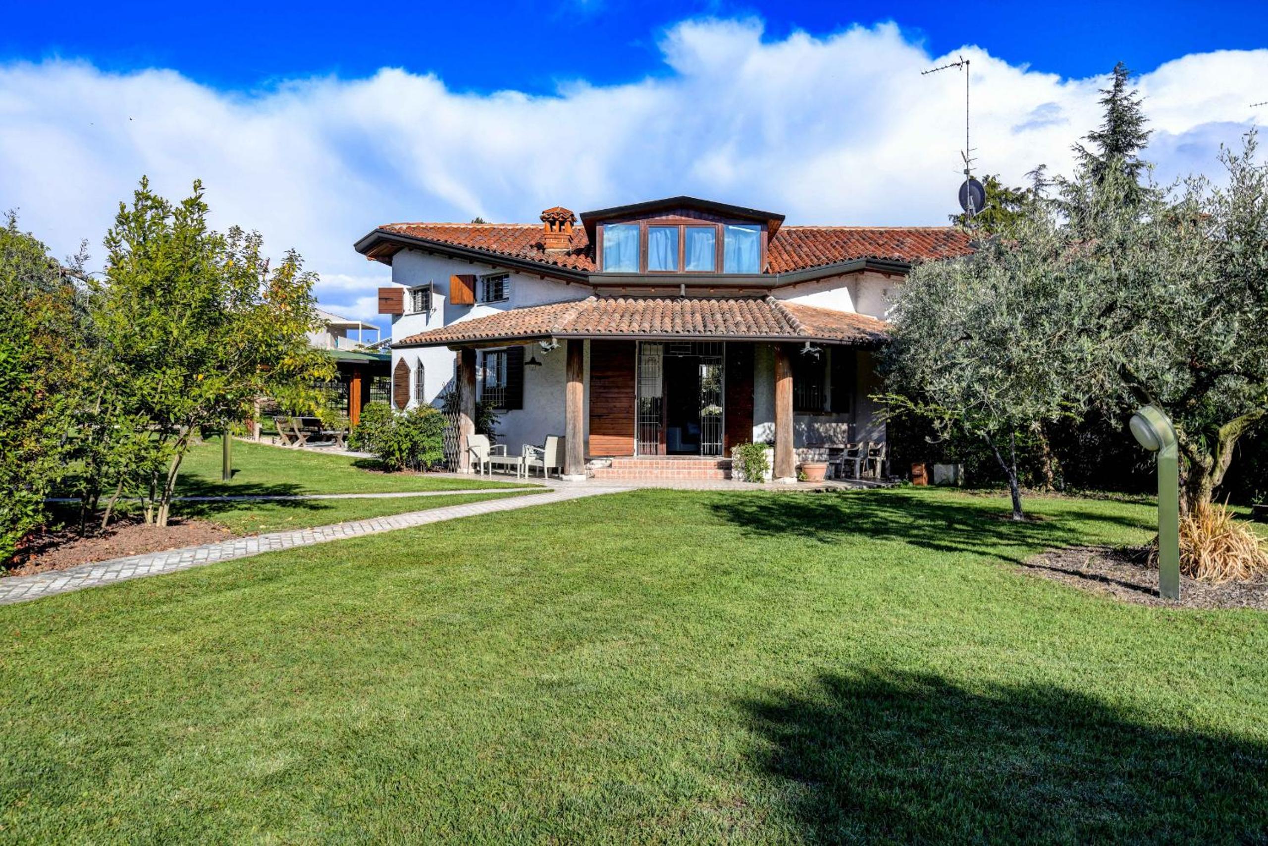 Superior Villa photo 3