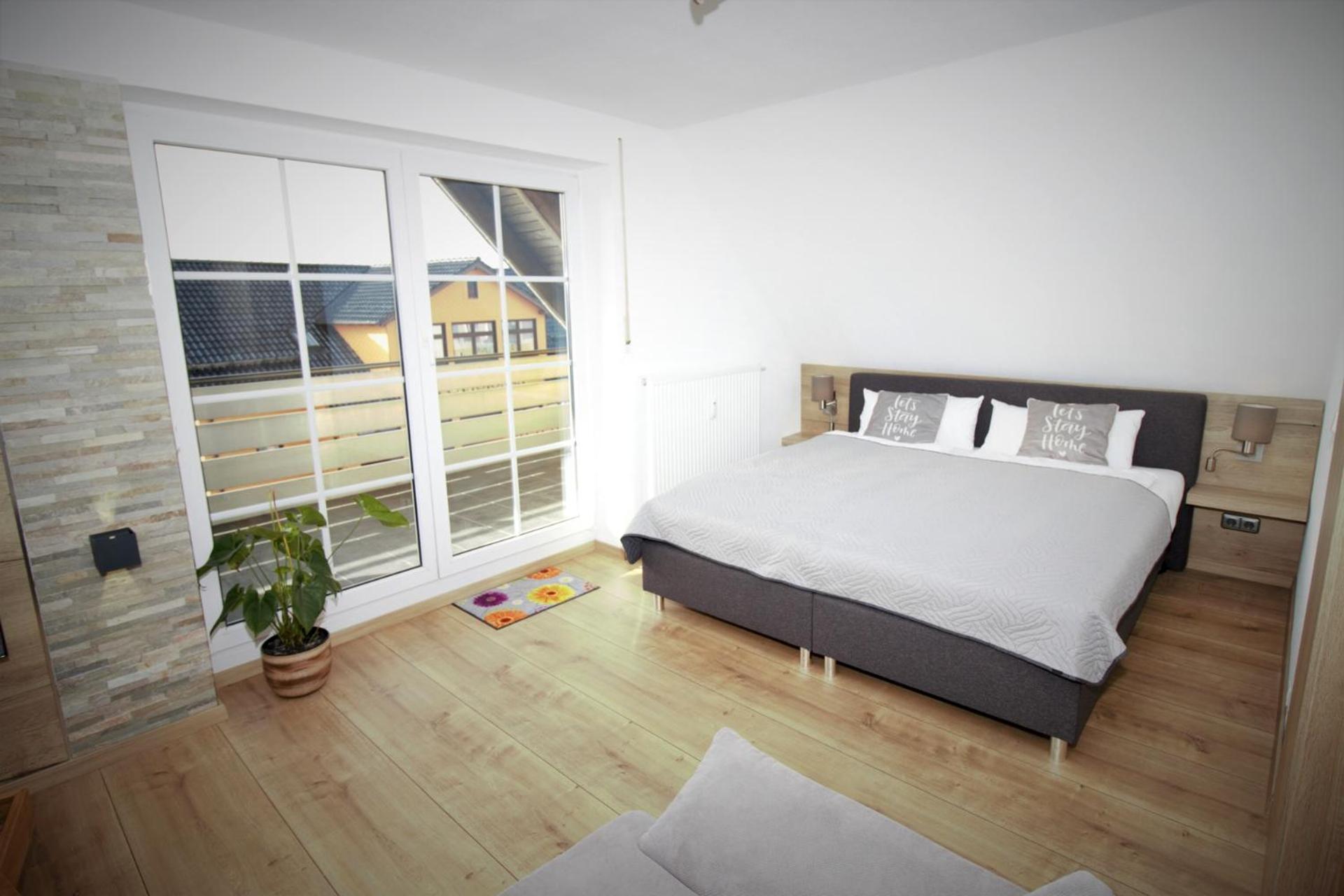 Apartment with Balcony photo 2