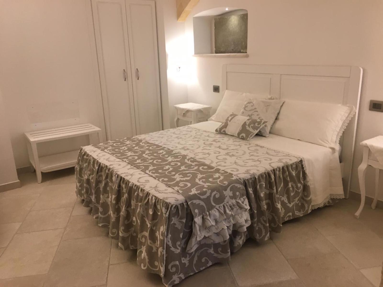 Superior Suite - Photo 5