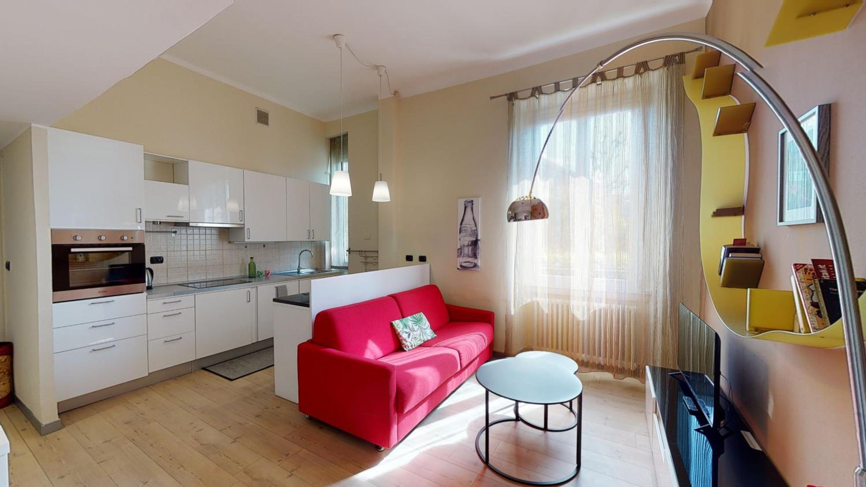 One-Bedroom Apartment photo 1