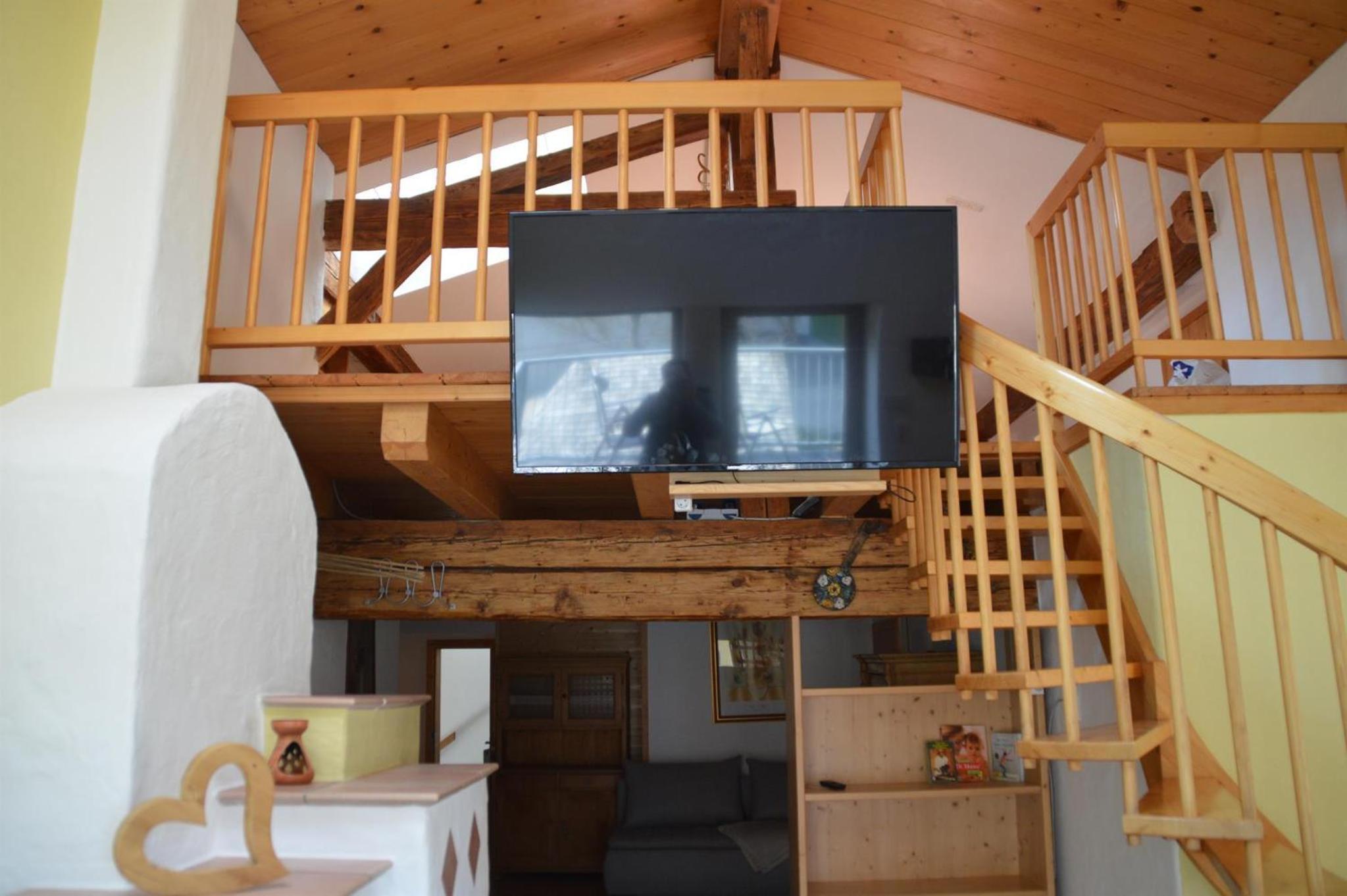 Apartment with Mountain View photo 2