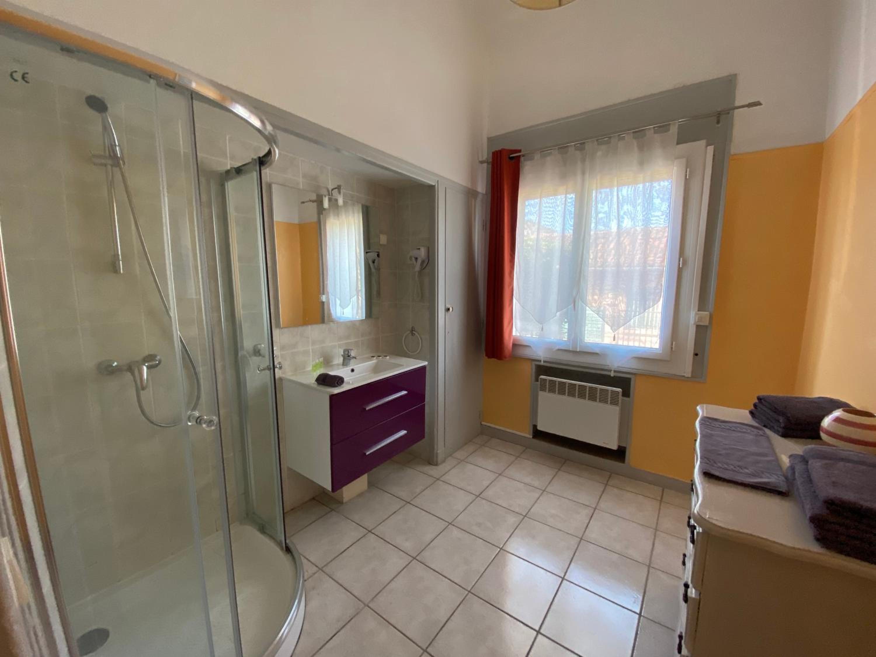 Triple Room - Photo 9