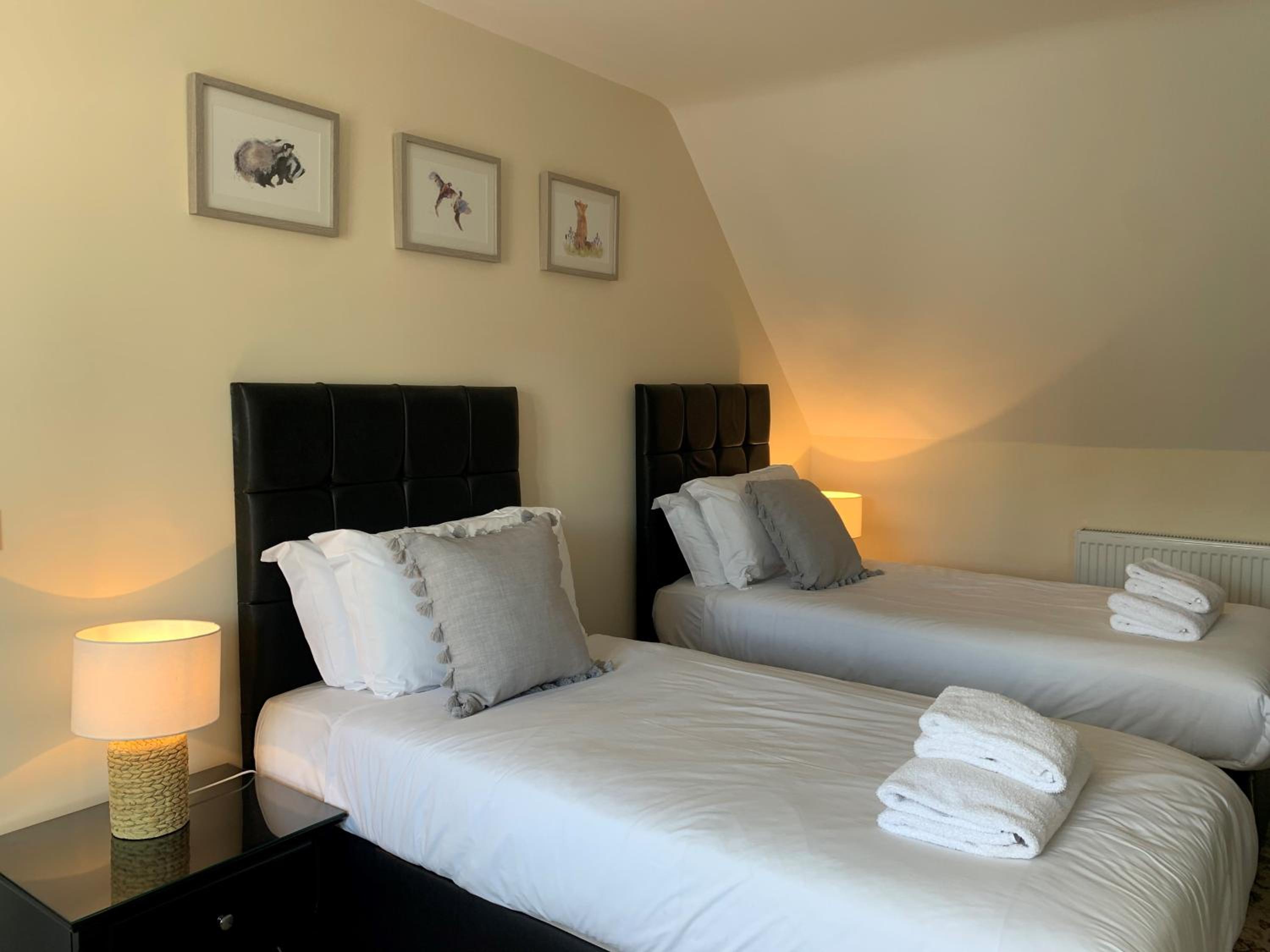 Classic Double or Twin Room - Photo 6
