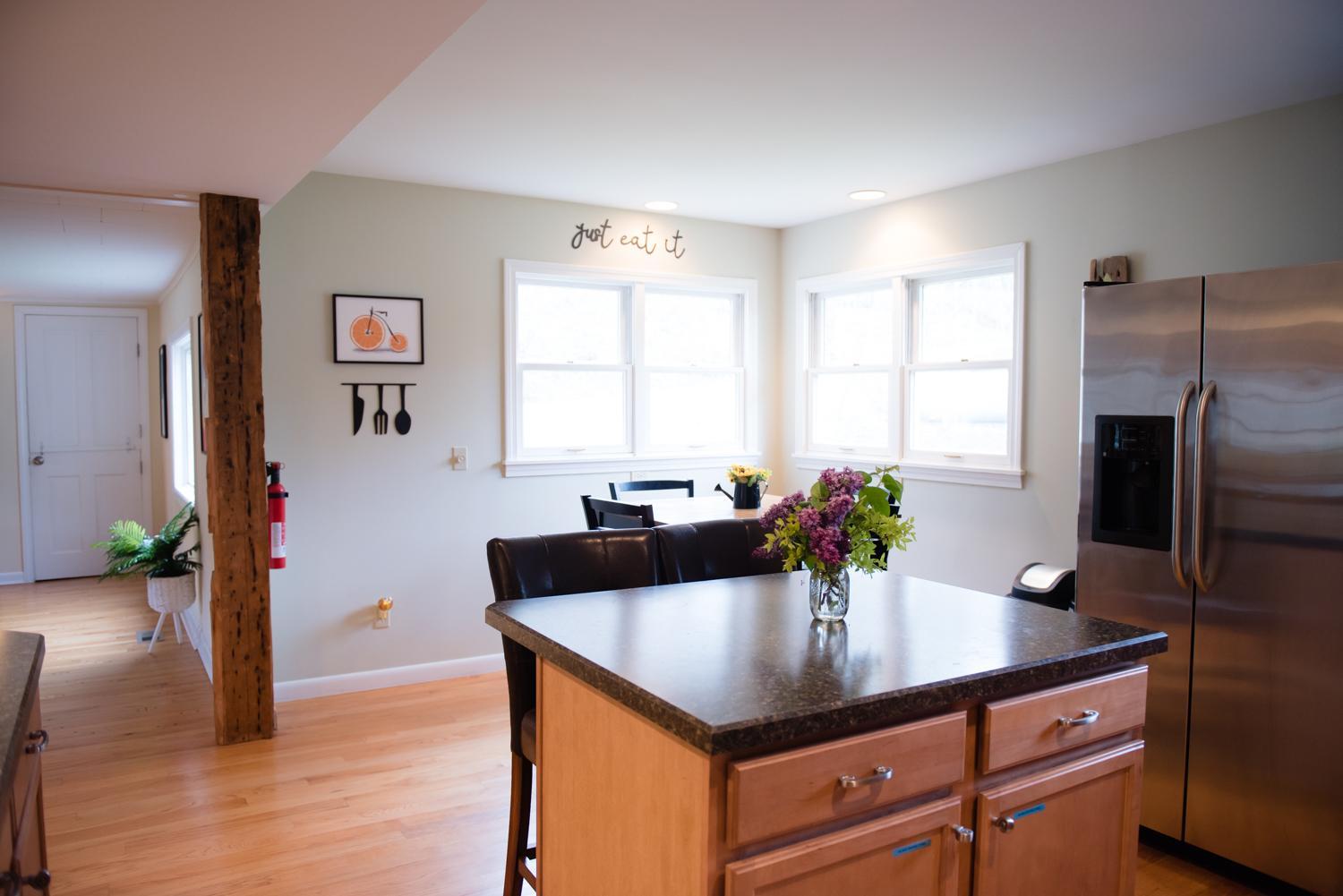 Three-Bedroom House photo 3