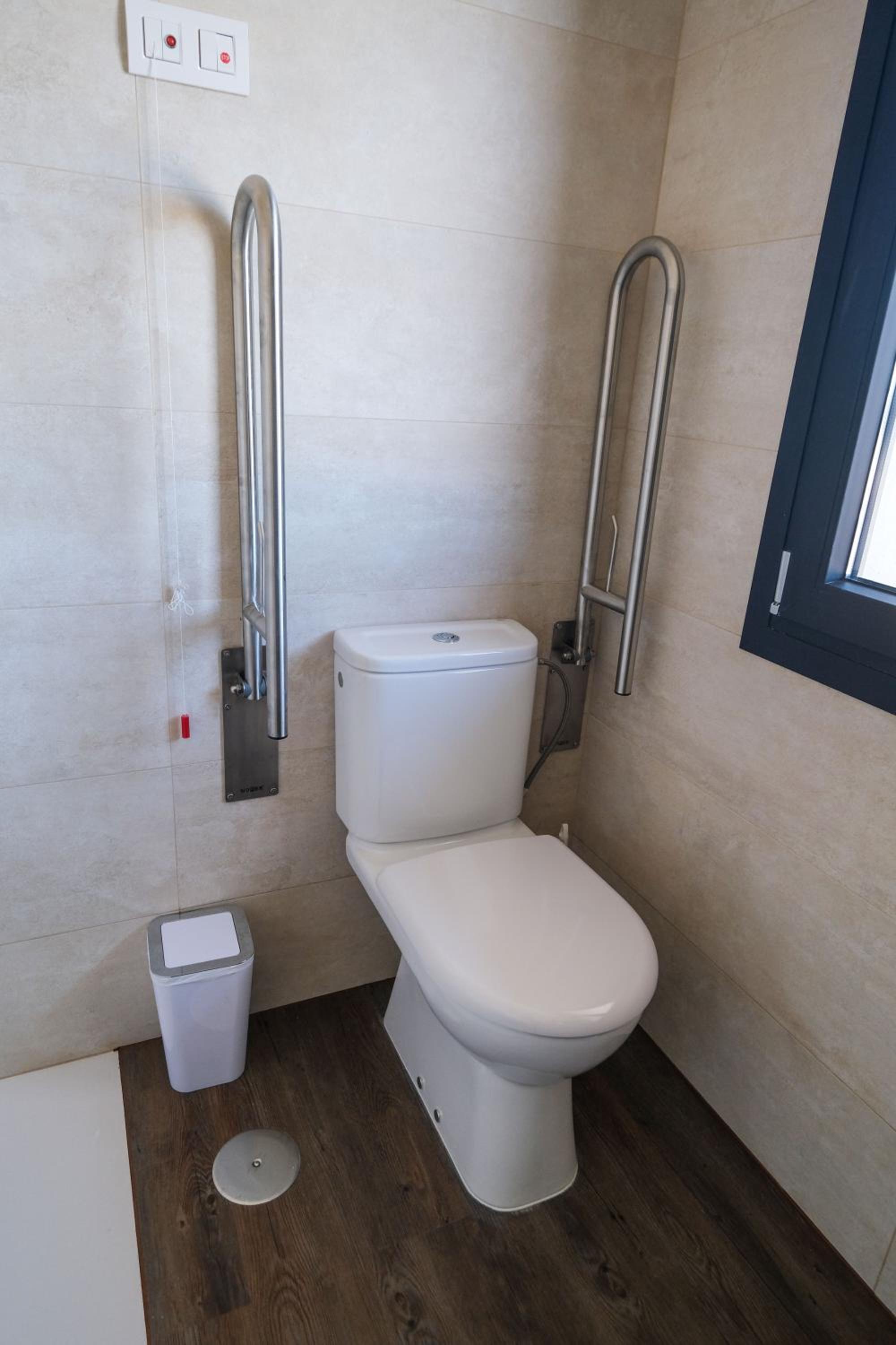 LD Sevilla, 사진 3