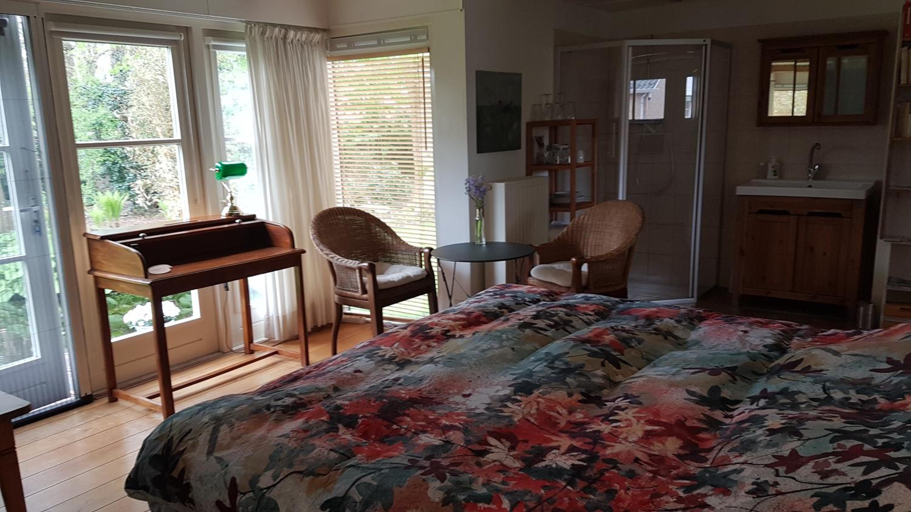 Deluxe Double Room with Shower photo 1