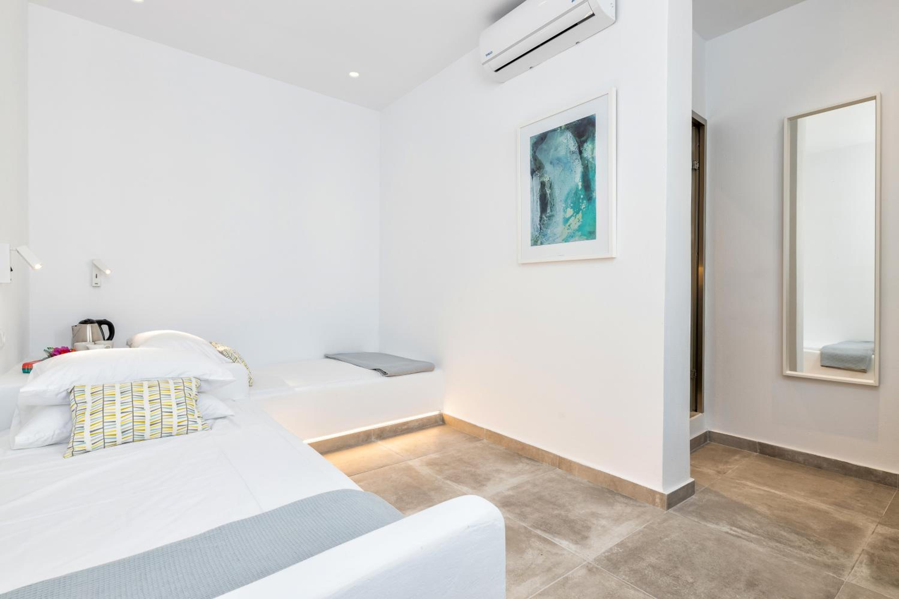 Deluxe Twin Room - Photo 4