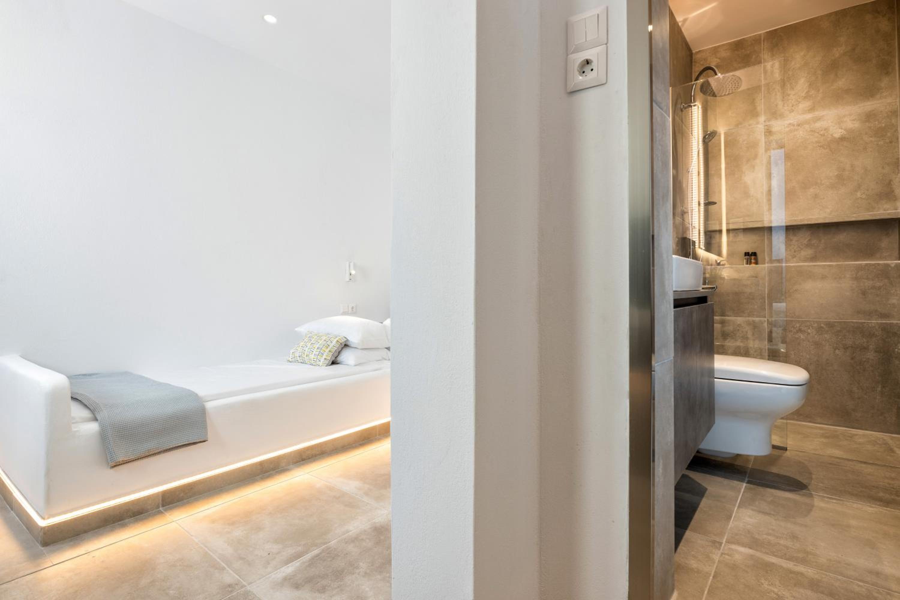 Deluxe Twin Room - Photo 5