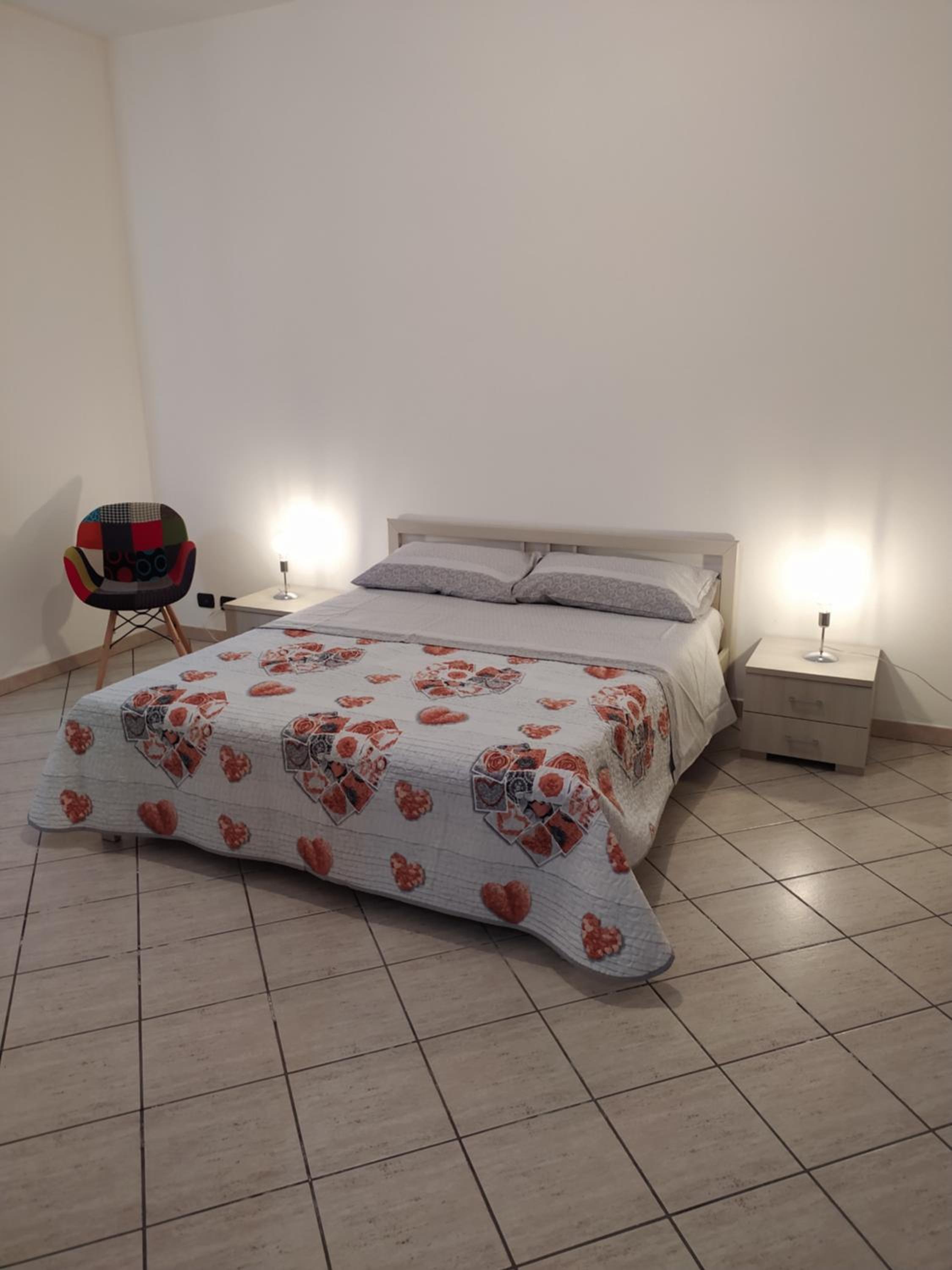 Four-Bedroom Apartment - Photo 4