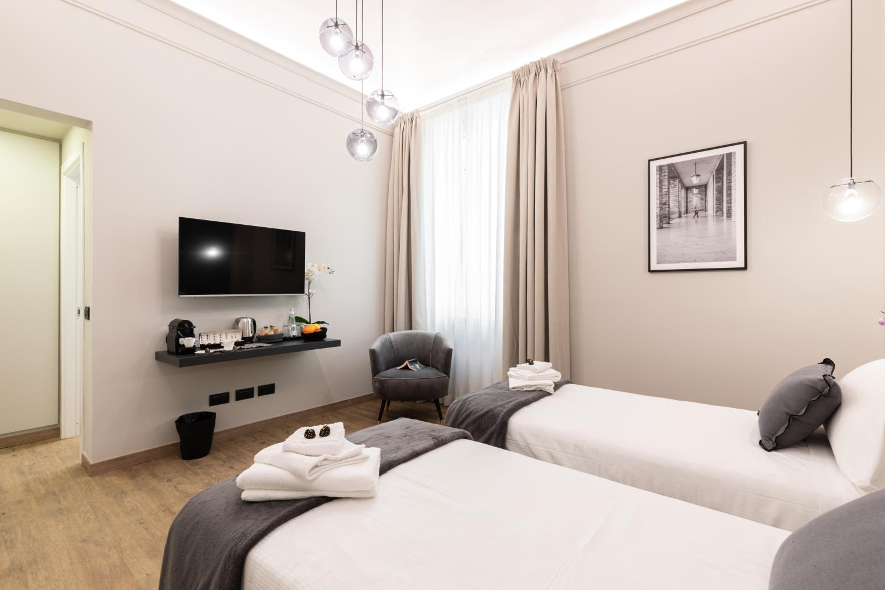 Superior Double or Twin Room photo 2