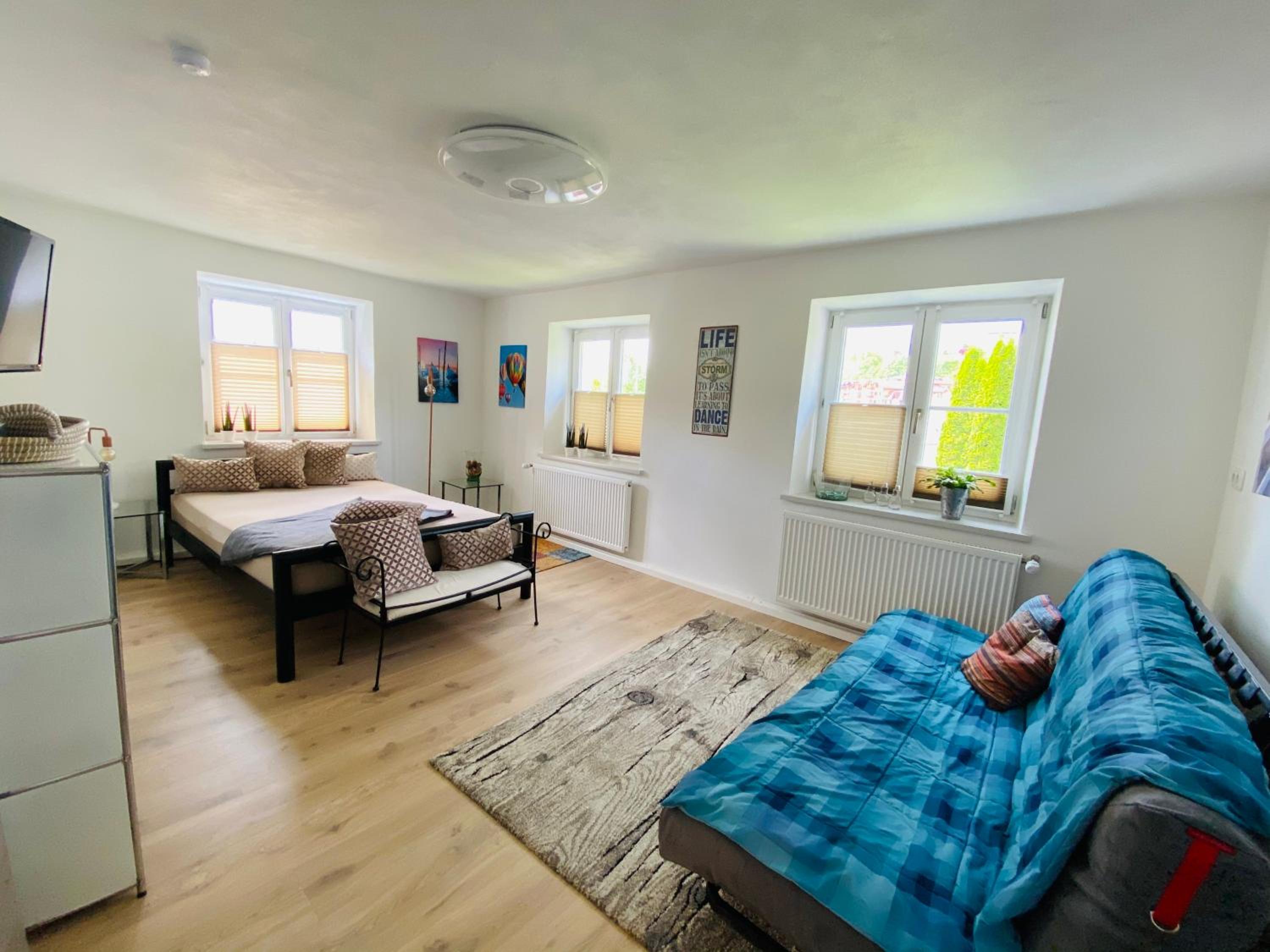 Two-Bedroom Apartment - Photo 32