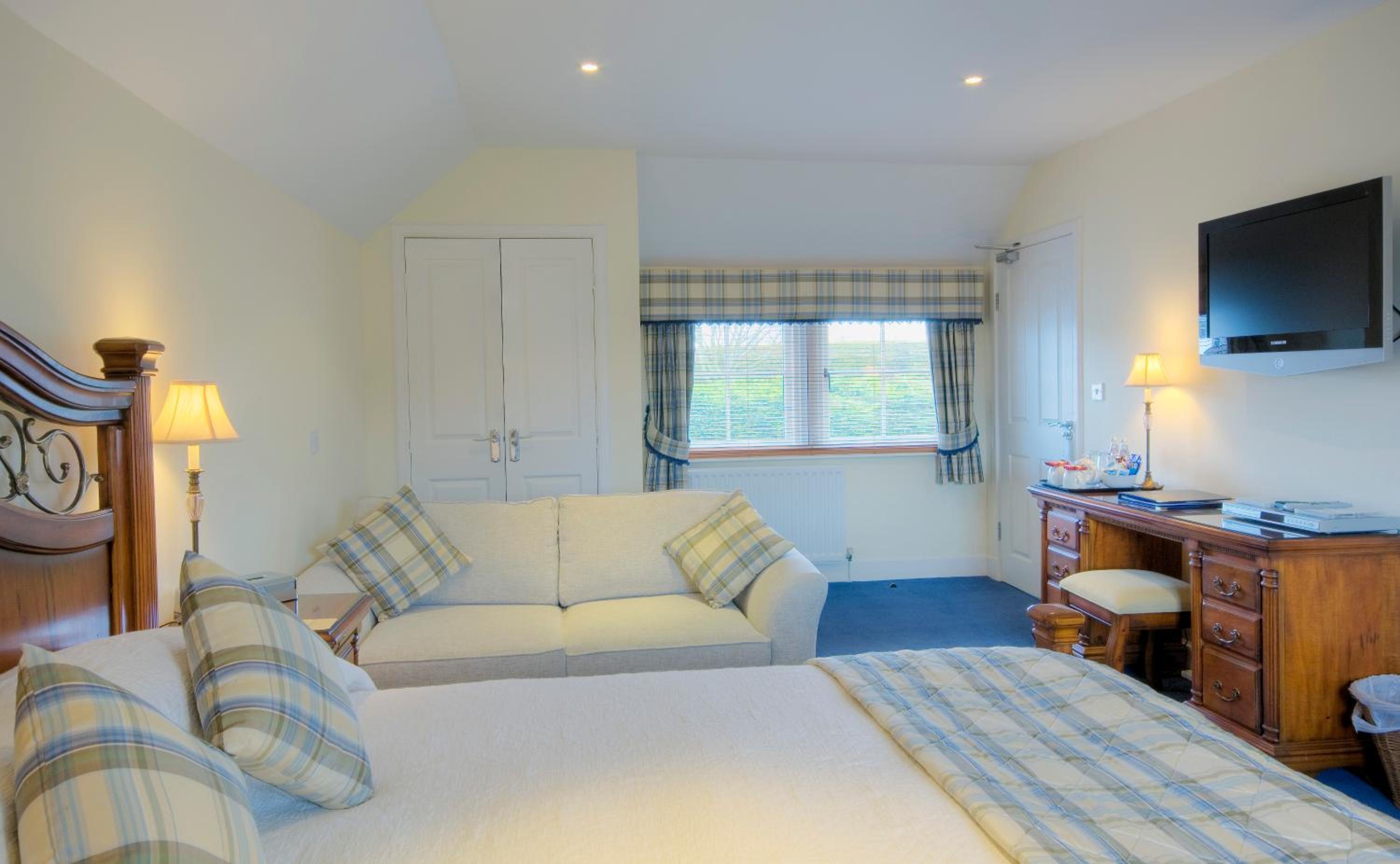 Executive Double Room - Photo 7
