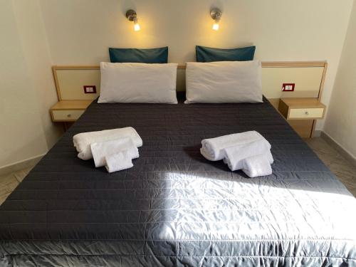 Quadruple Room with Private Bathroom photo 3