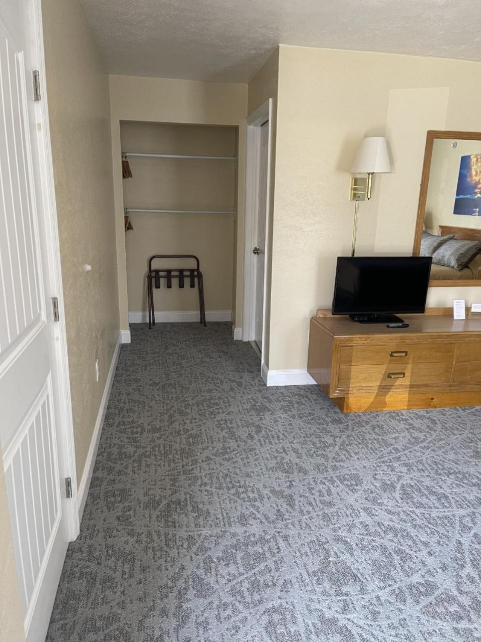 Queen Room - Disability Access