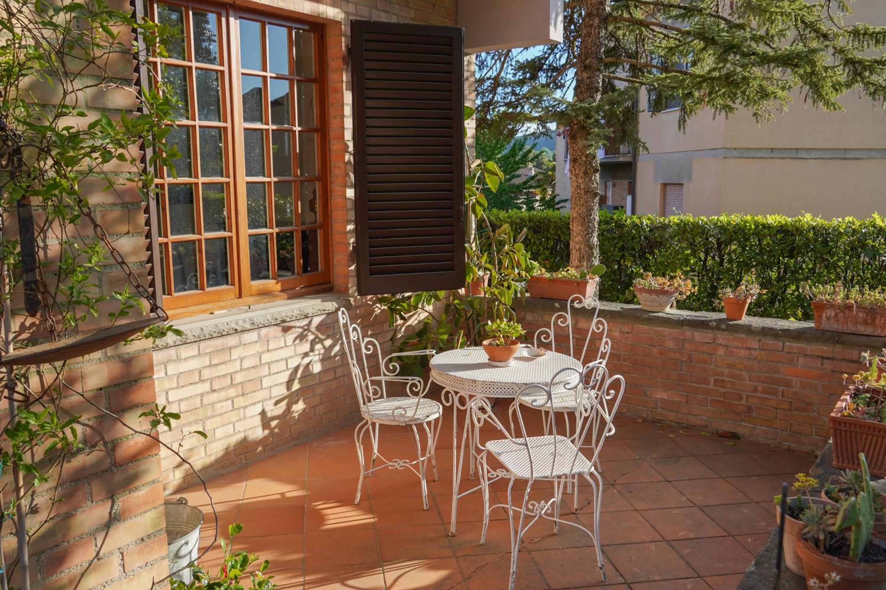Apartment With Garden View photo 3