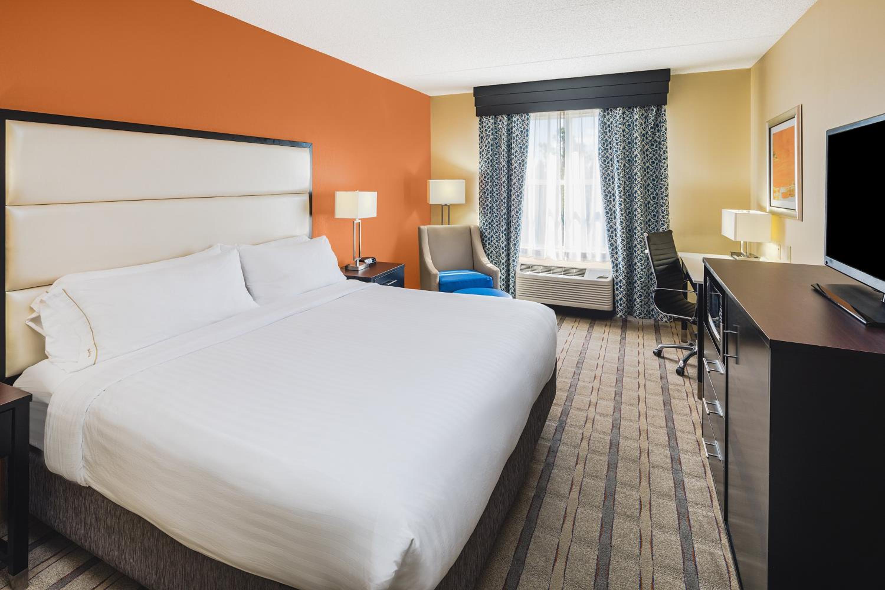 Standard King Room