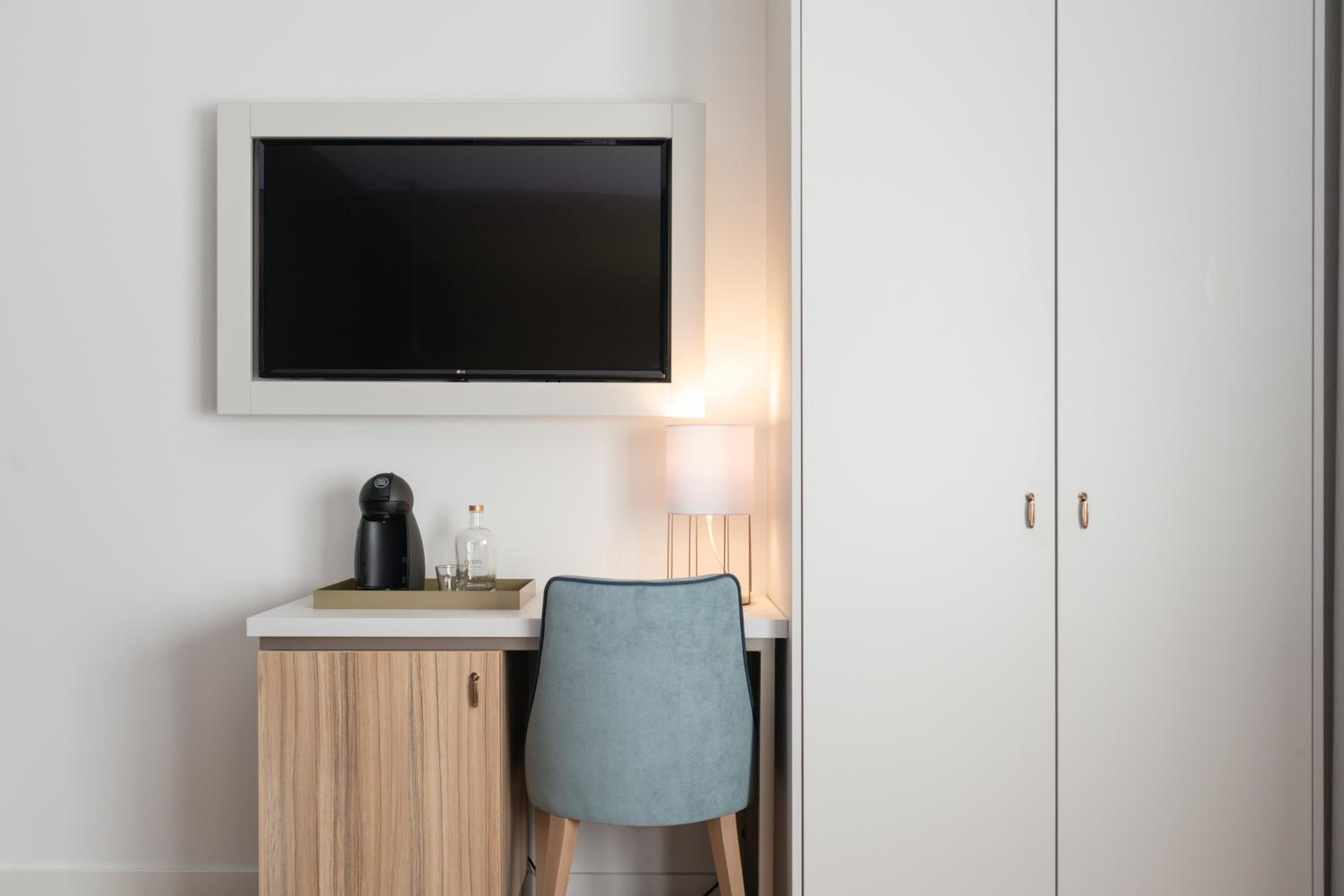 Deluxe Triple Room - Photo 3