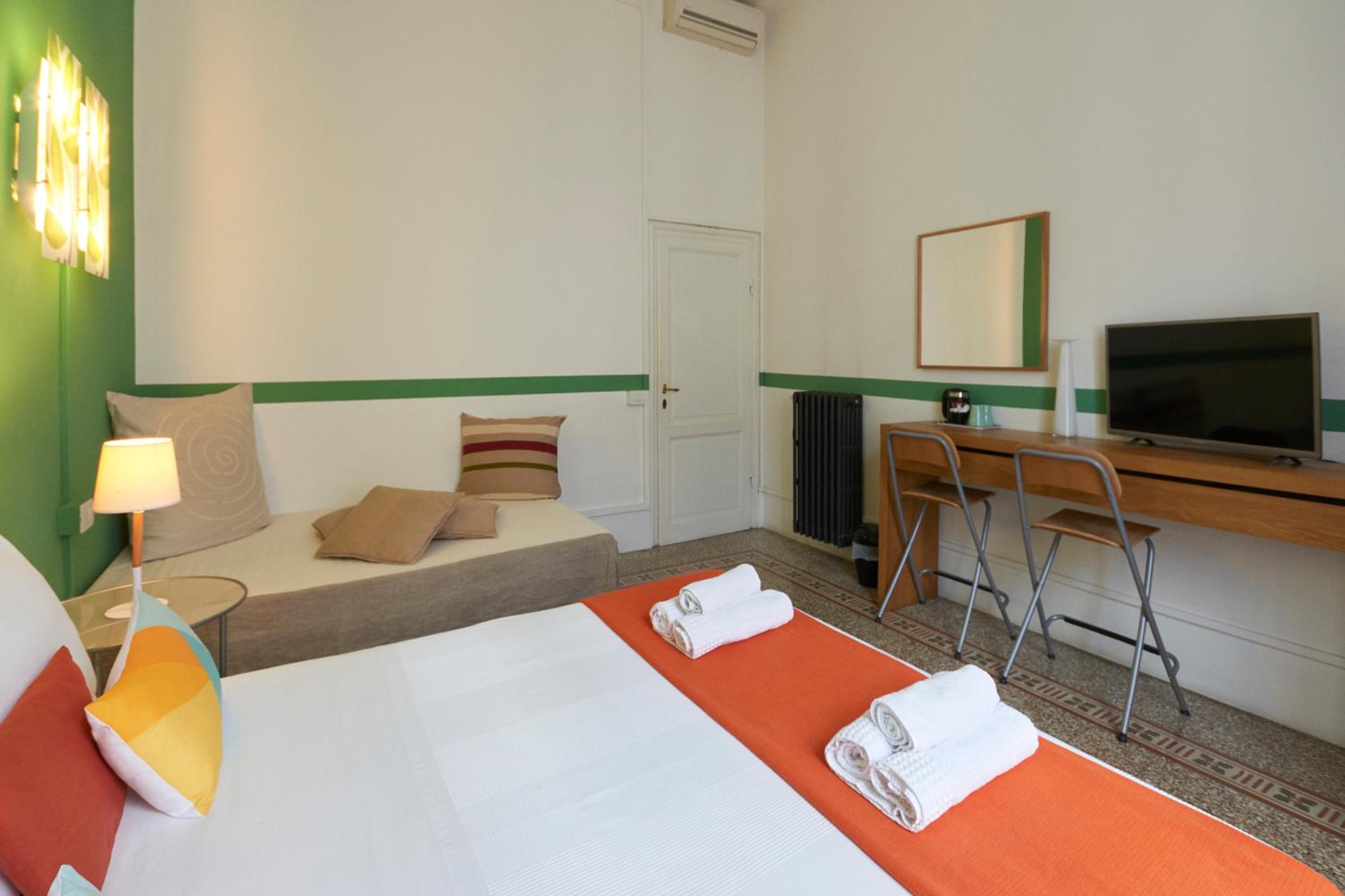 Triple Room with Private External Bathroom photo 3