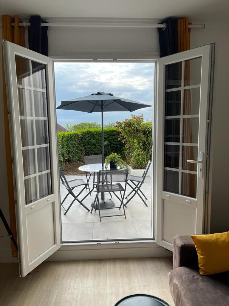 Apartment with Garden View - Photo 6