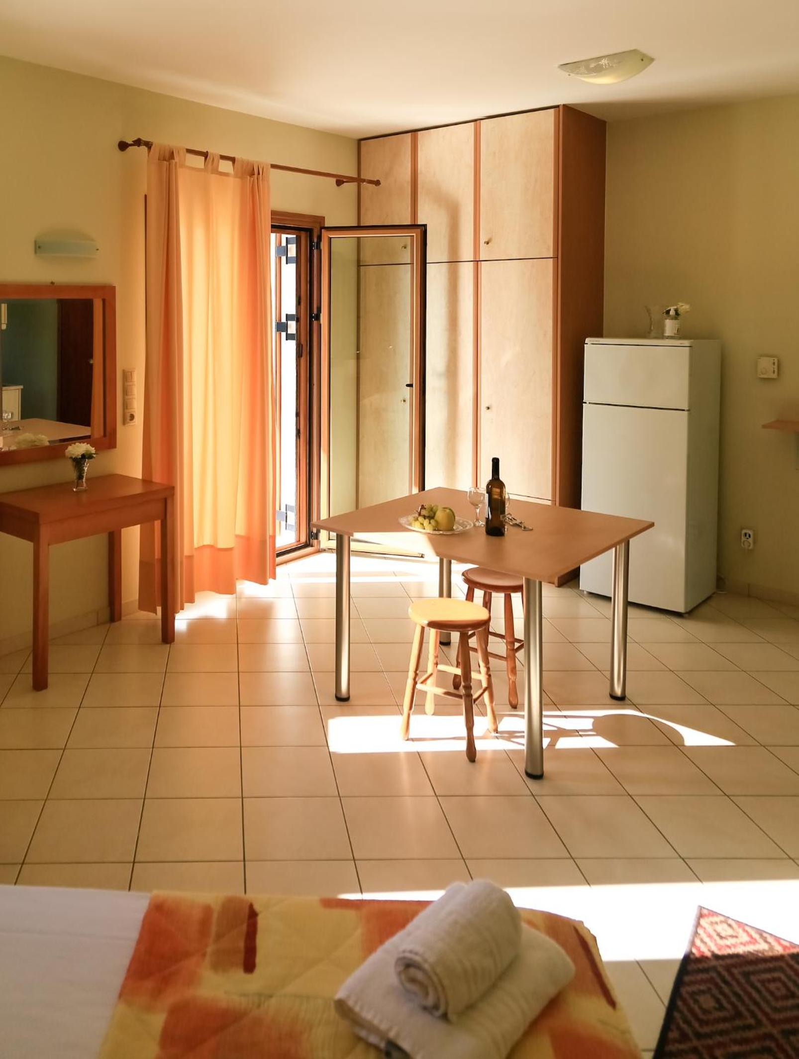 One-Bedroom House photo 3
