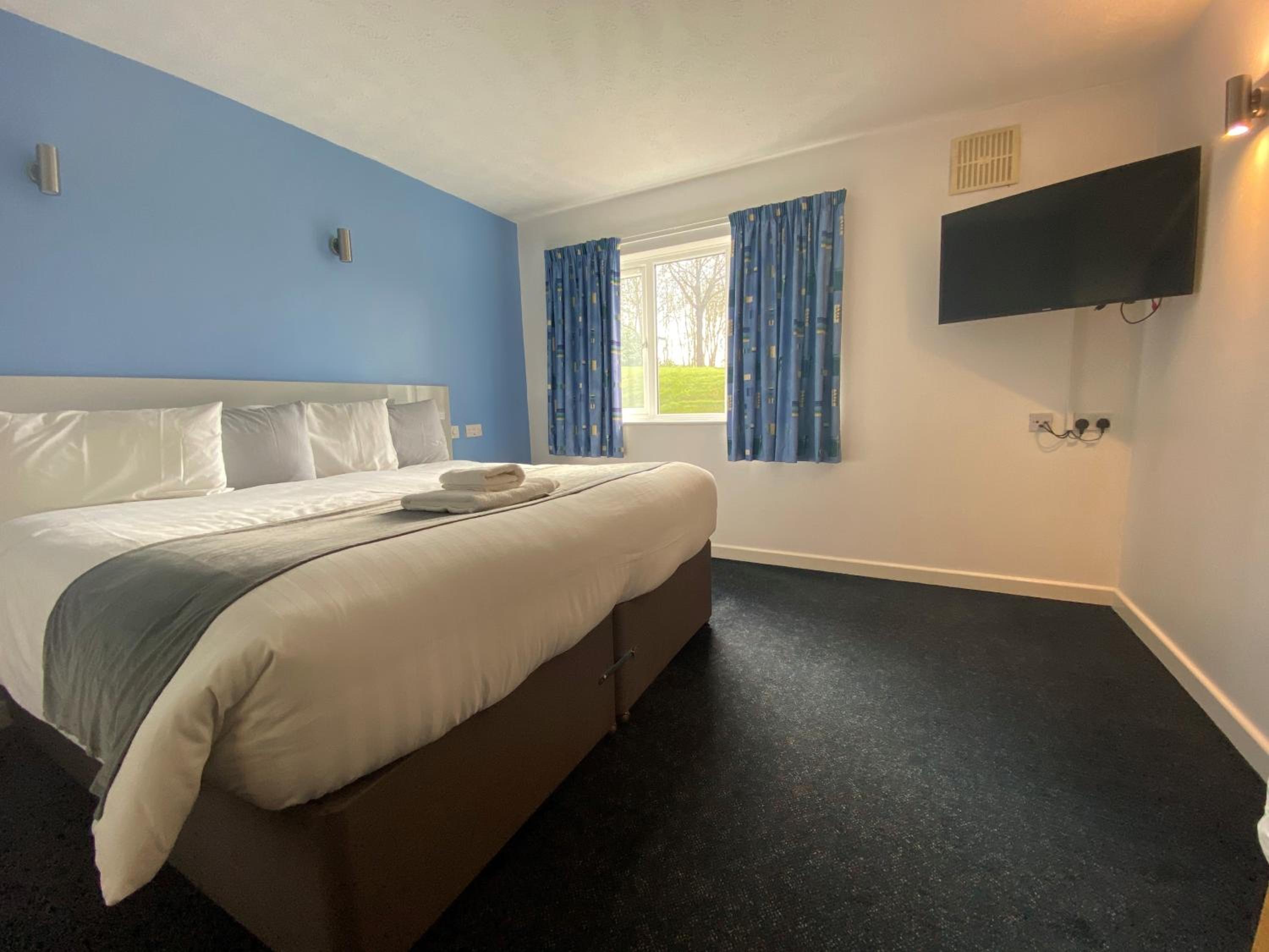 Double or Twin Room - Disability Access photo 3
