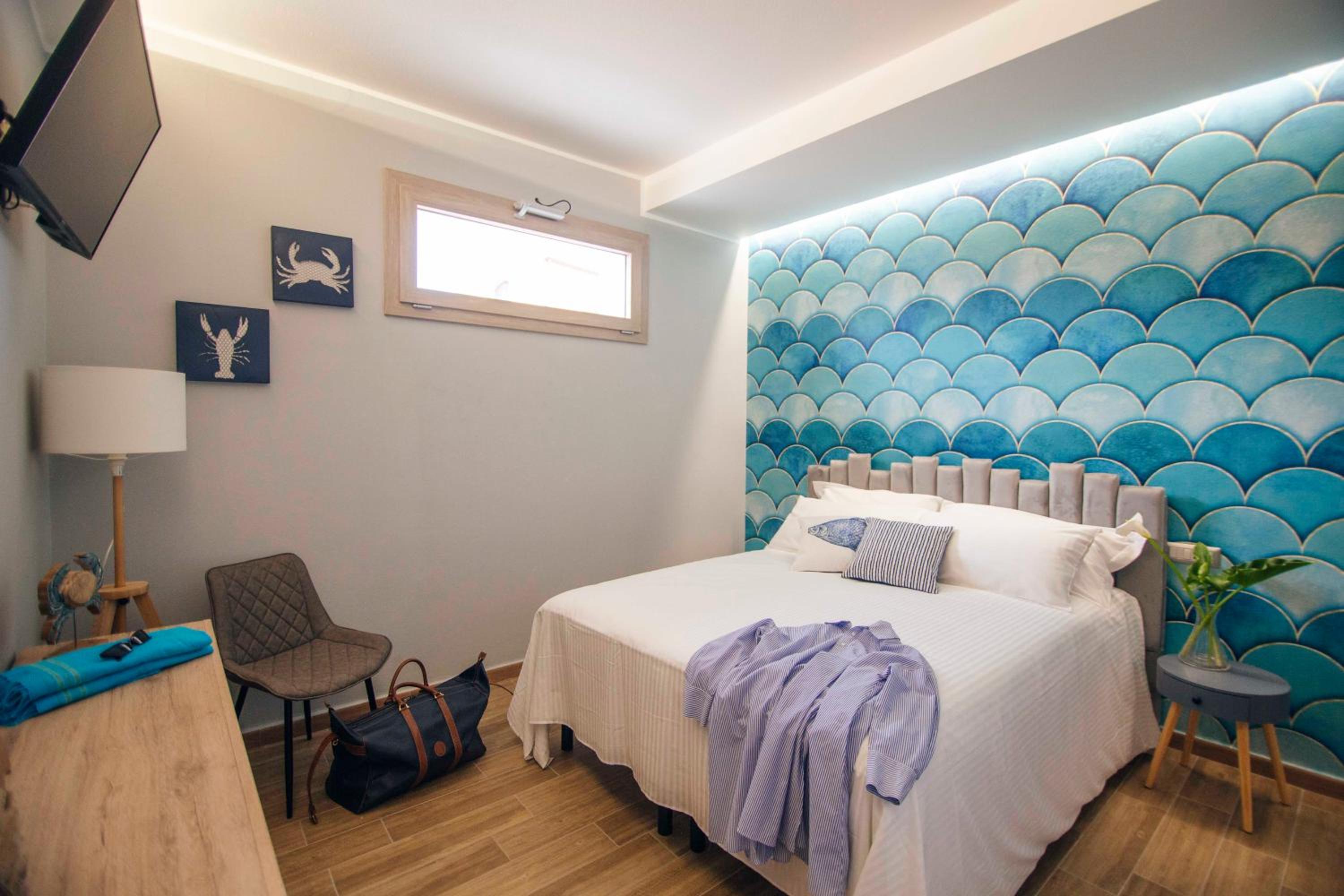 Deluxe Double or Twin Room - Photo 6