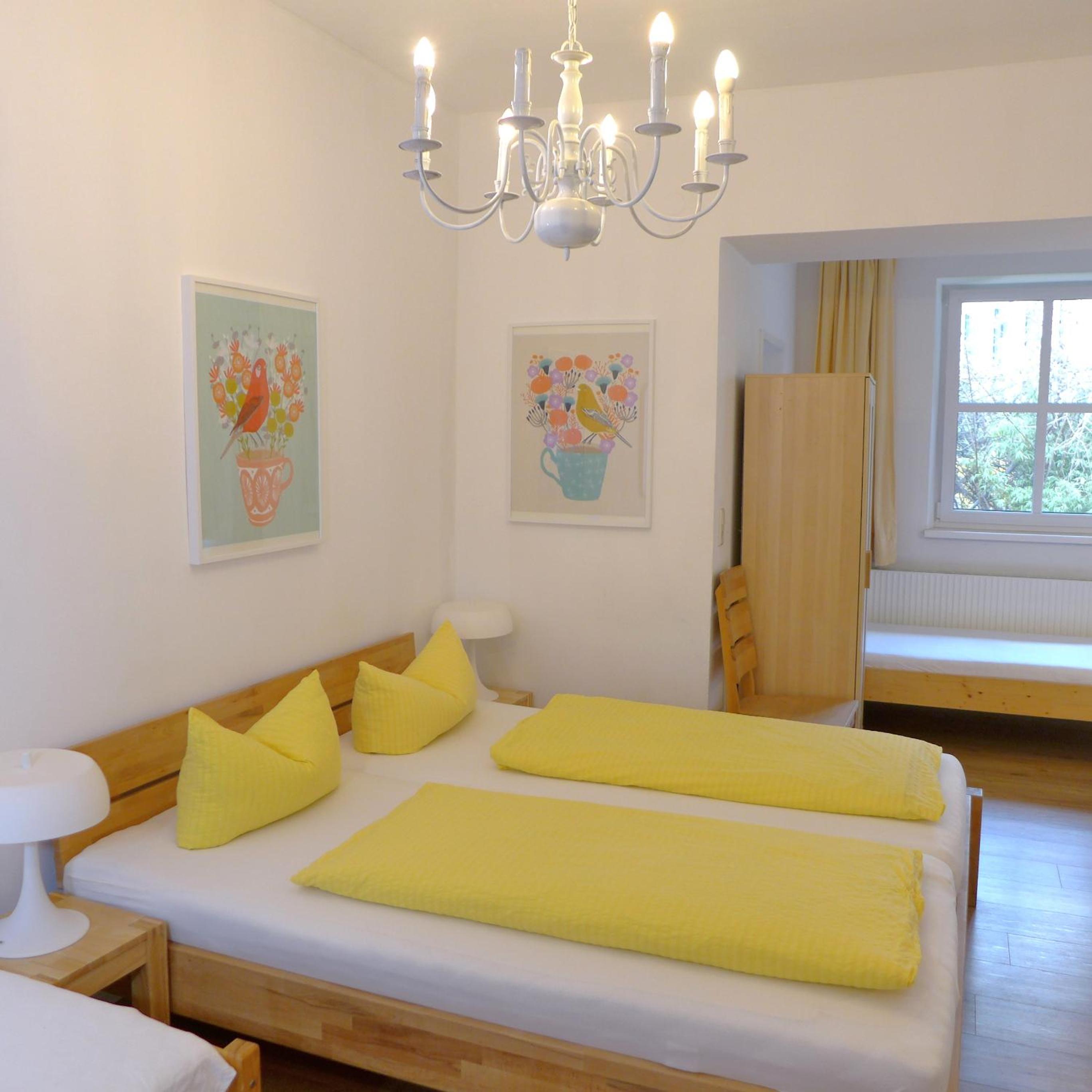 Double Room with Private Bathroom - Photo 7