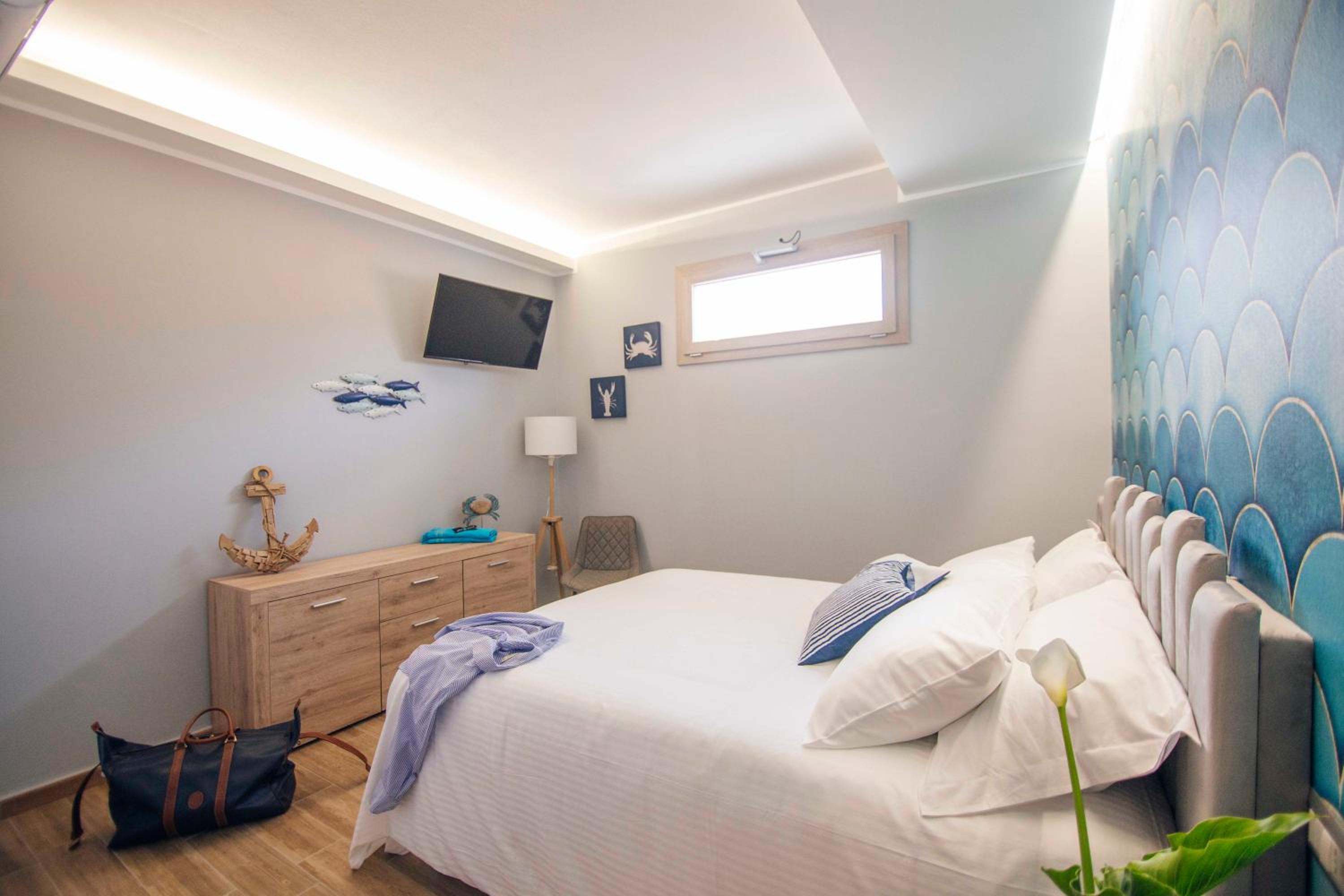 Deluxe Double or Twin Room - Photo 5