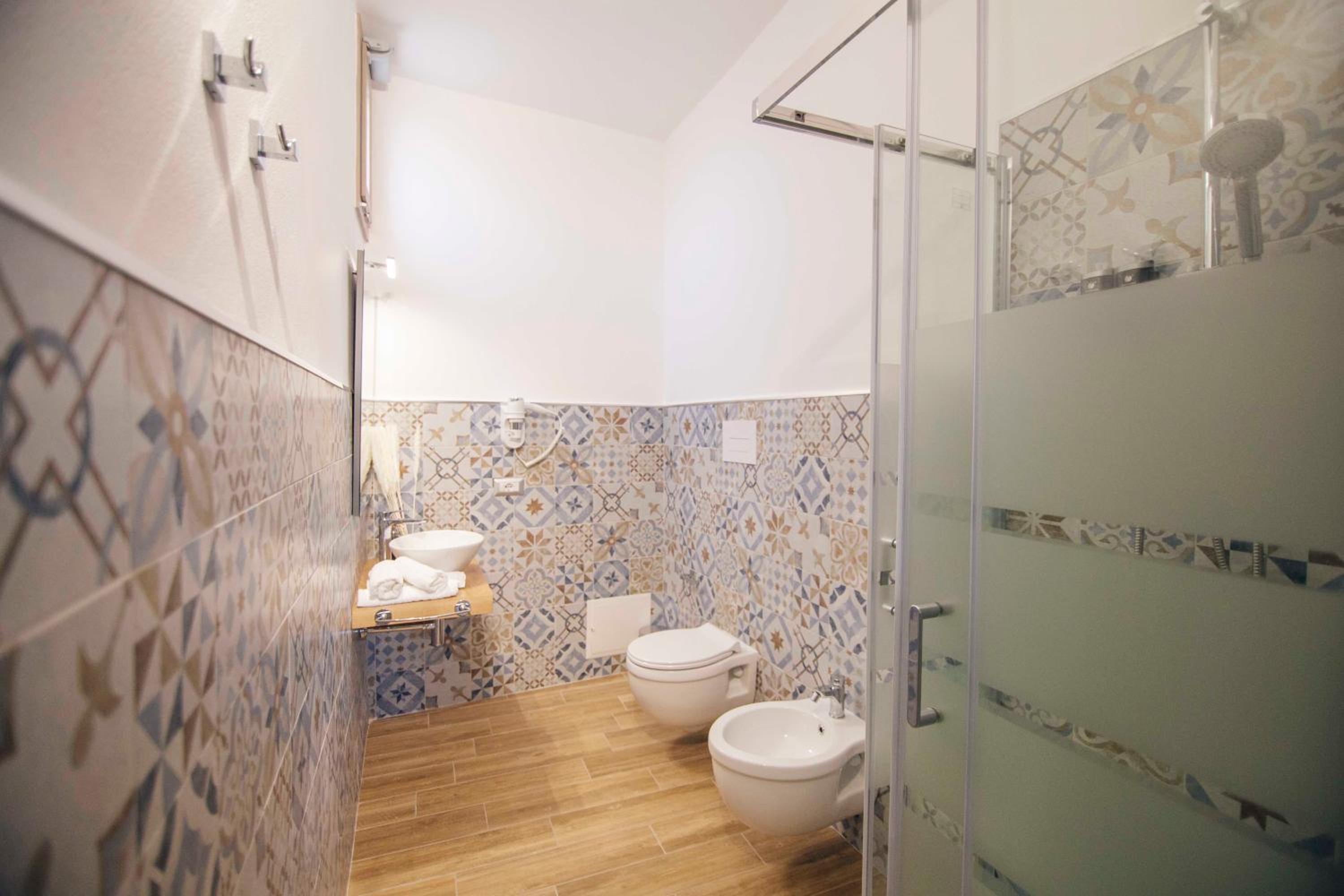 Deluxe Double or Twin Room - Photo 3