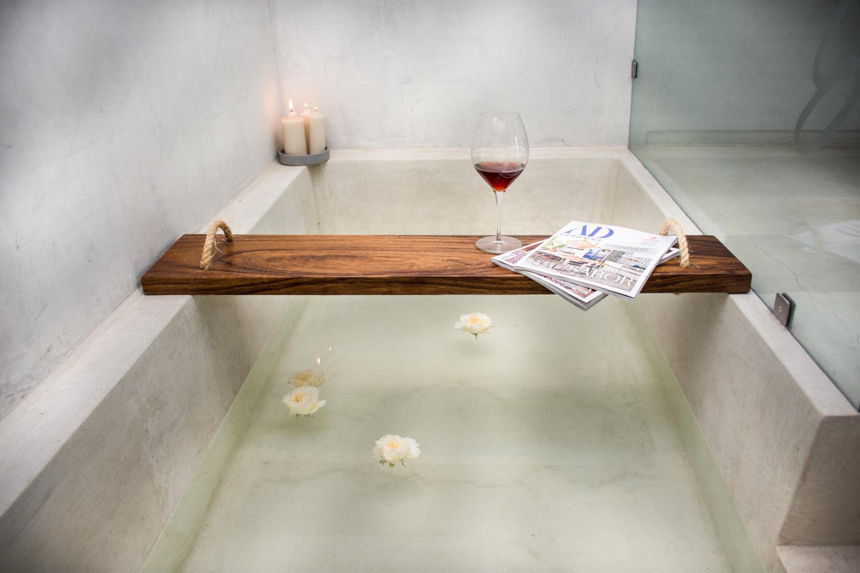 Suite - Photo 5