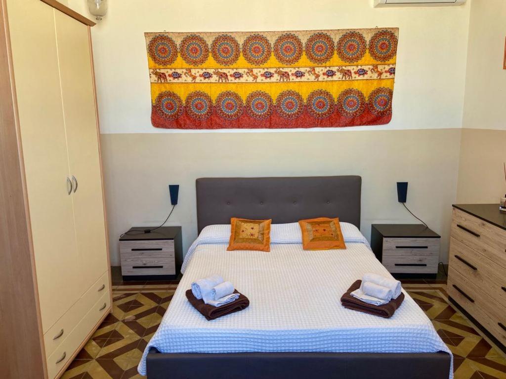 One-Bedroom Apartment - Photo 1