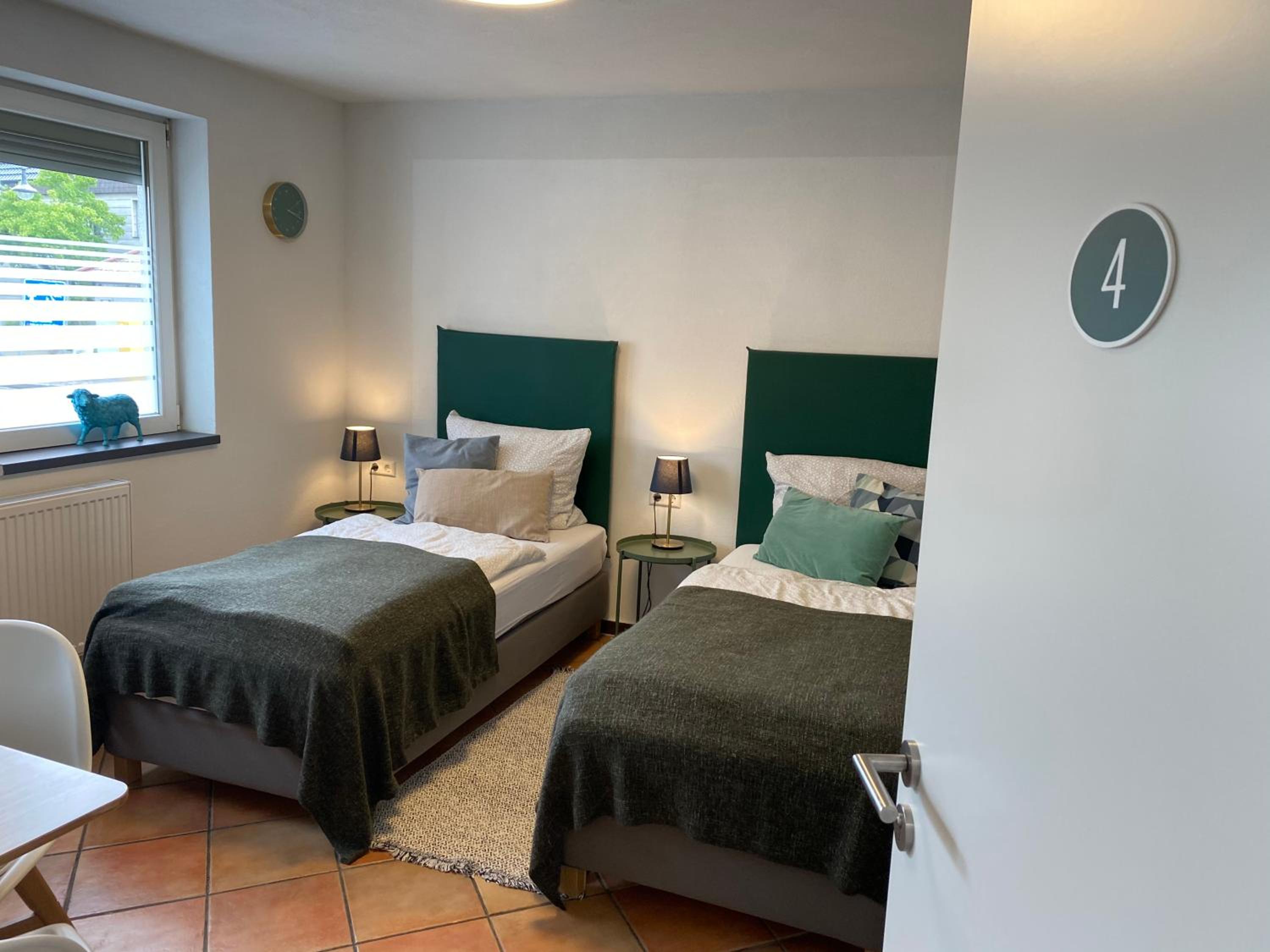 Twin Room with Shower