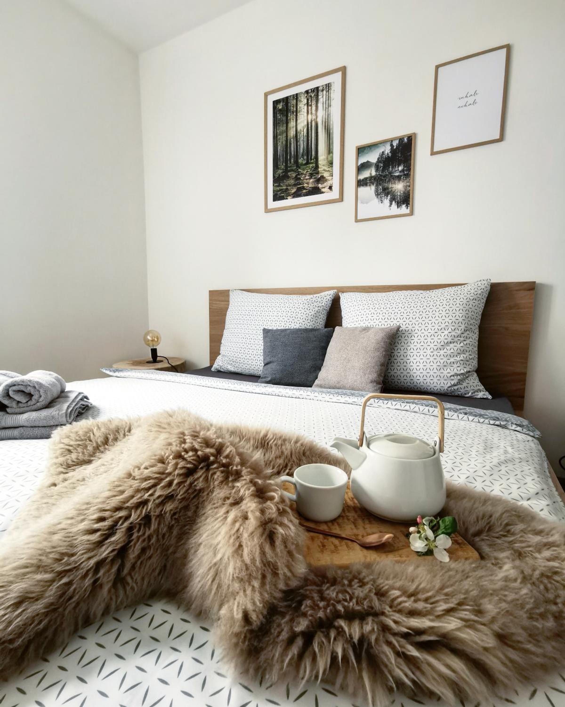One-Bedroom Apartment - Photo 1