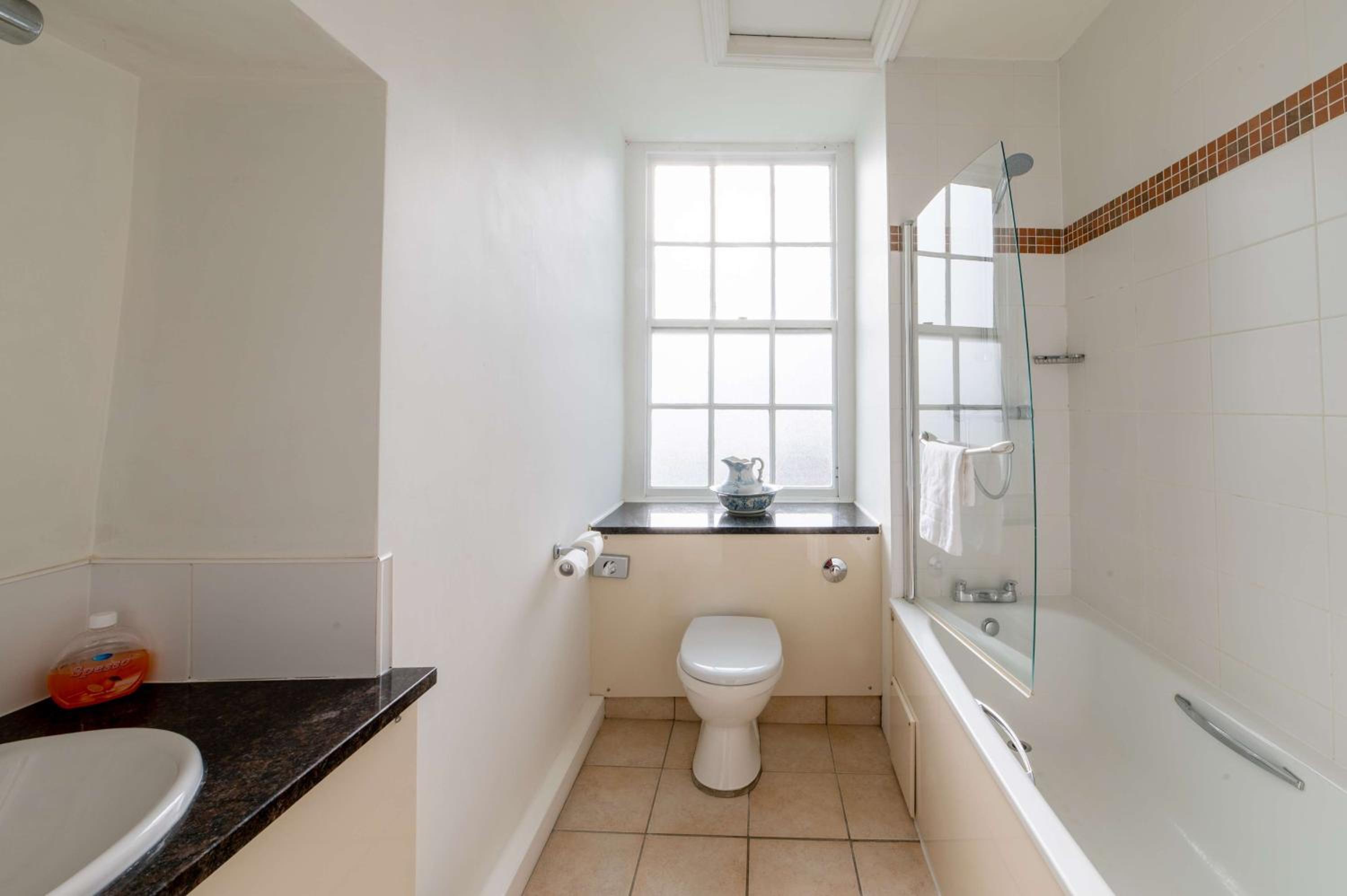 Classic Double Room - Non-Smoking - Photo 2